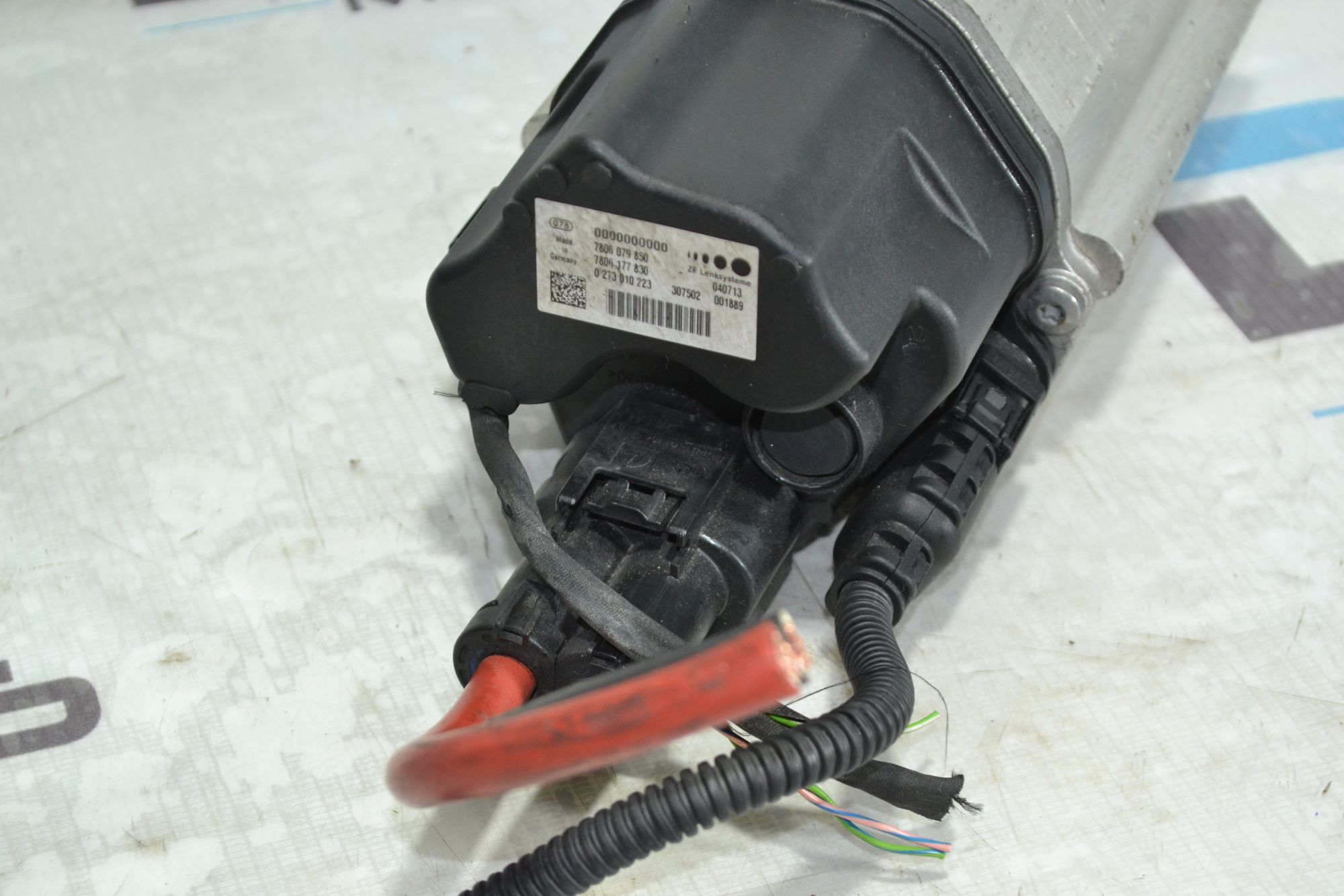 https://ycs.partsauto.market/partsauto-images/thmbs/userImages/b7628e092085f1f91467af1afb6e7630/part/51e19d6c-e05b-4191-99cf-18ef6175064b_1781270335229.jpg