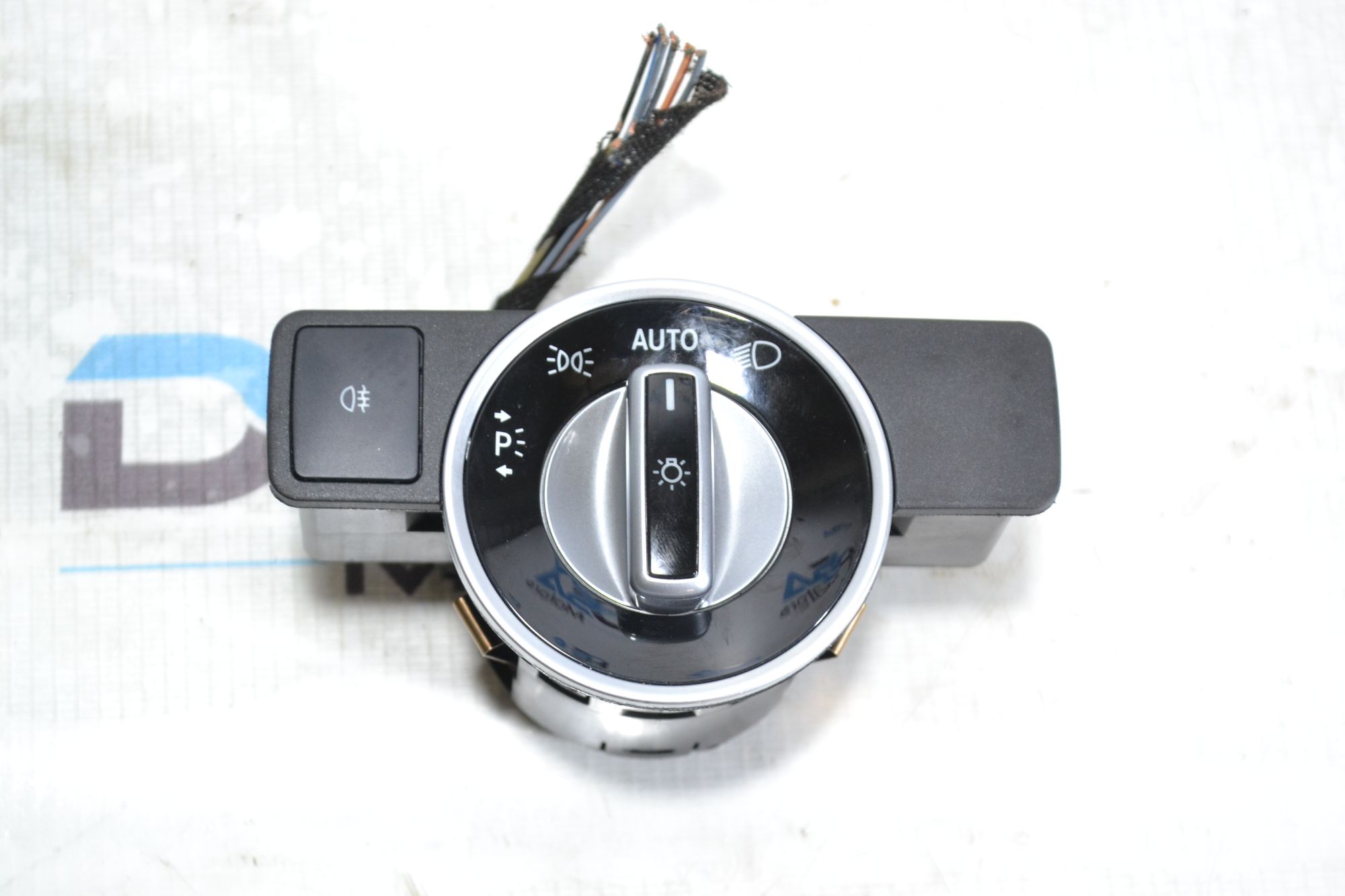 https://ycs.partsauto.market/partsauto-images/thmbs/userImages/b7628e092085f1f91467af1afb6e7630/part/51e3ac24-9236-41e8-82b4-e1b0f305d931_1780989103833.jpg