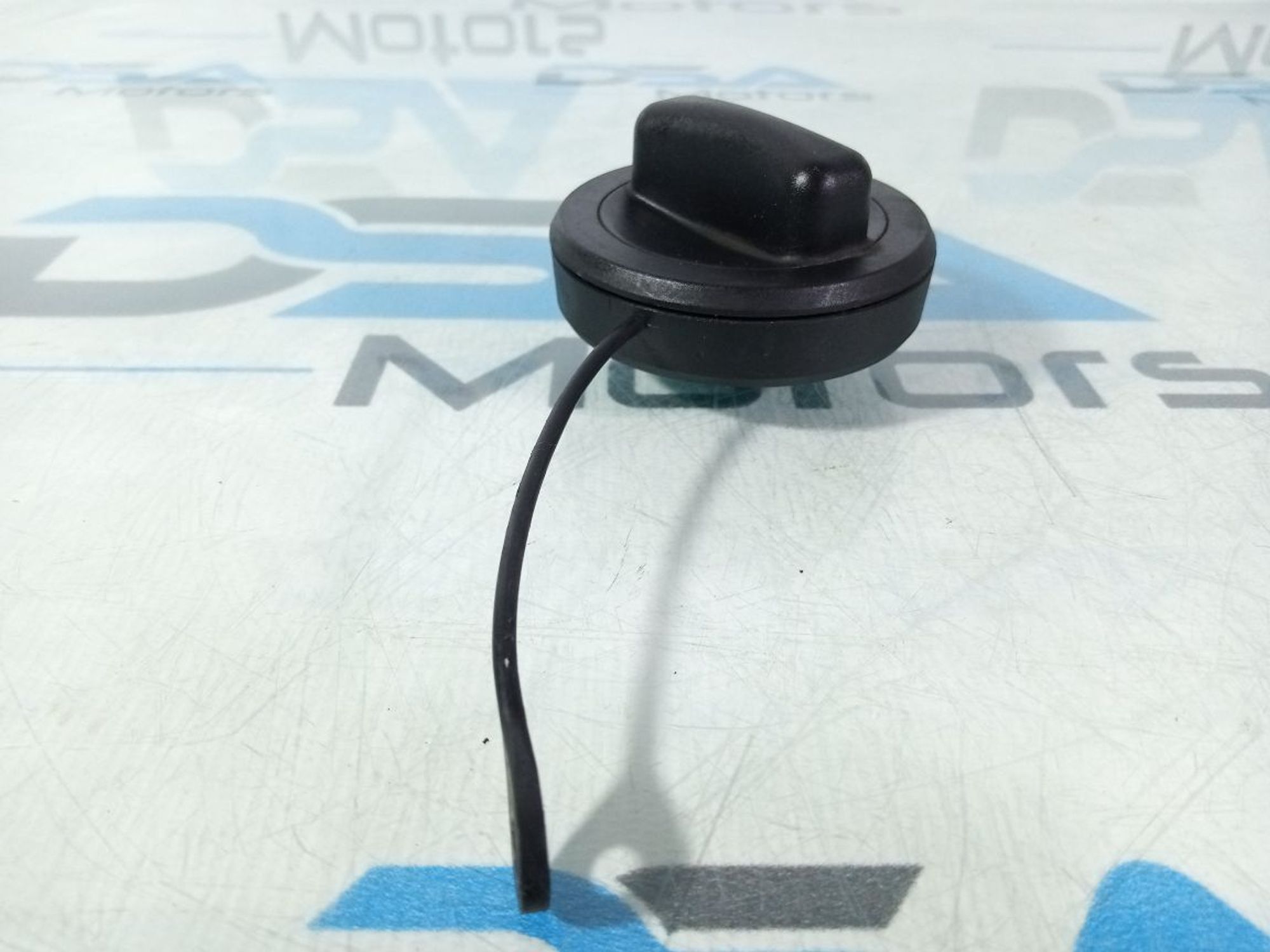 https://ycs.partsauto.market/partsauto-images/thmbs/userImages/b7628e092085f1f91467af1afb6e7630/part/51f10fb1-ce8a-41e0-837c-ac2fa53b5fe7_1743157376046.jpg