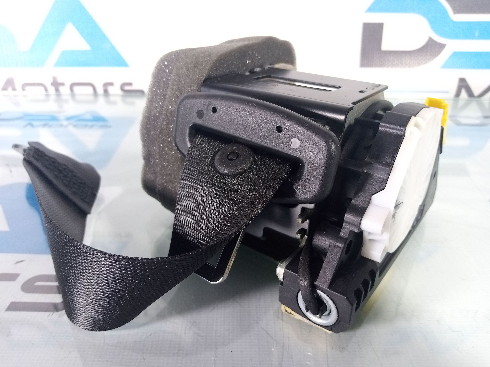 https://ycs.partsauto.market/partsauto-images/thmbs/userImages/b7628e092085f1f91467af1afb6e7630/part/51f68e7c-a532-459f-a702-5062f172ba27_1719474558420.jpg
