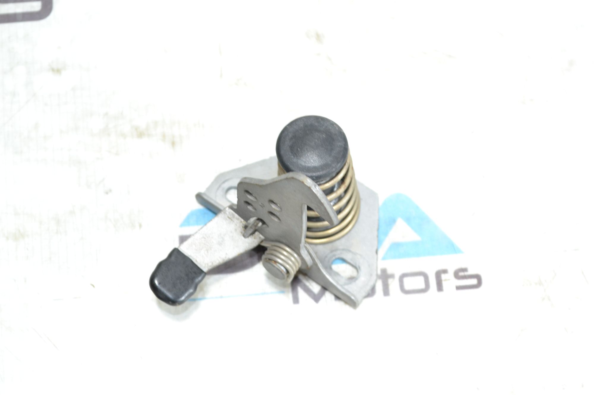 https://ycs.partsauto.market/partsauto-images/thmbs/userImages/b7628e092085f1f91467af1afb6e7630/part/52629515-c0f1-4b75-879e-e00bbb148dd2_1781678452910.jpg