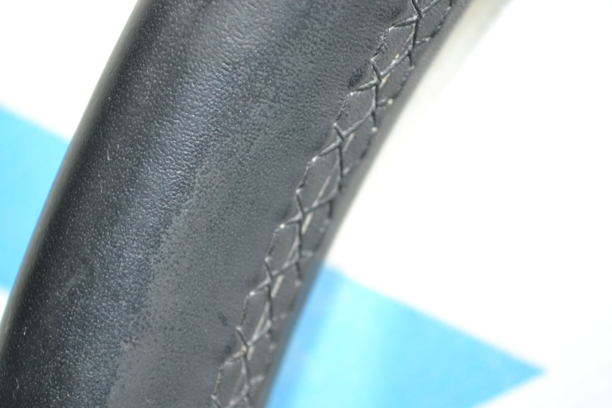 https://ycs.partsauto.market/partsauto-images/thmbs/userImages/b7628e092085f1f91467af1afb6e7630/part/528b028a-0c1b-4b1d-882c-ec0a24153f50_1784188297249.jpg