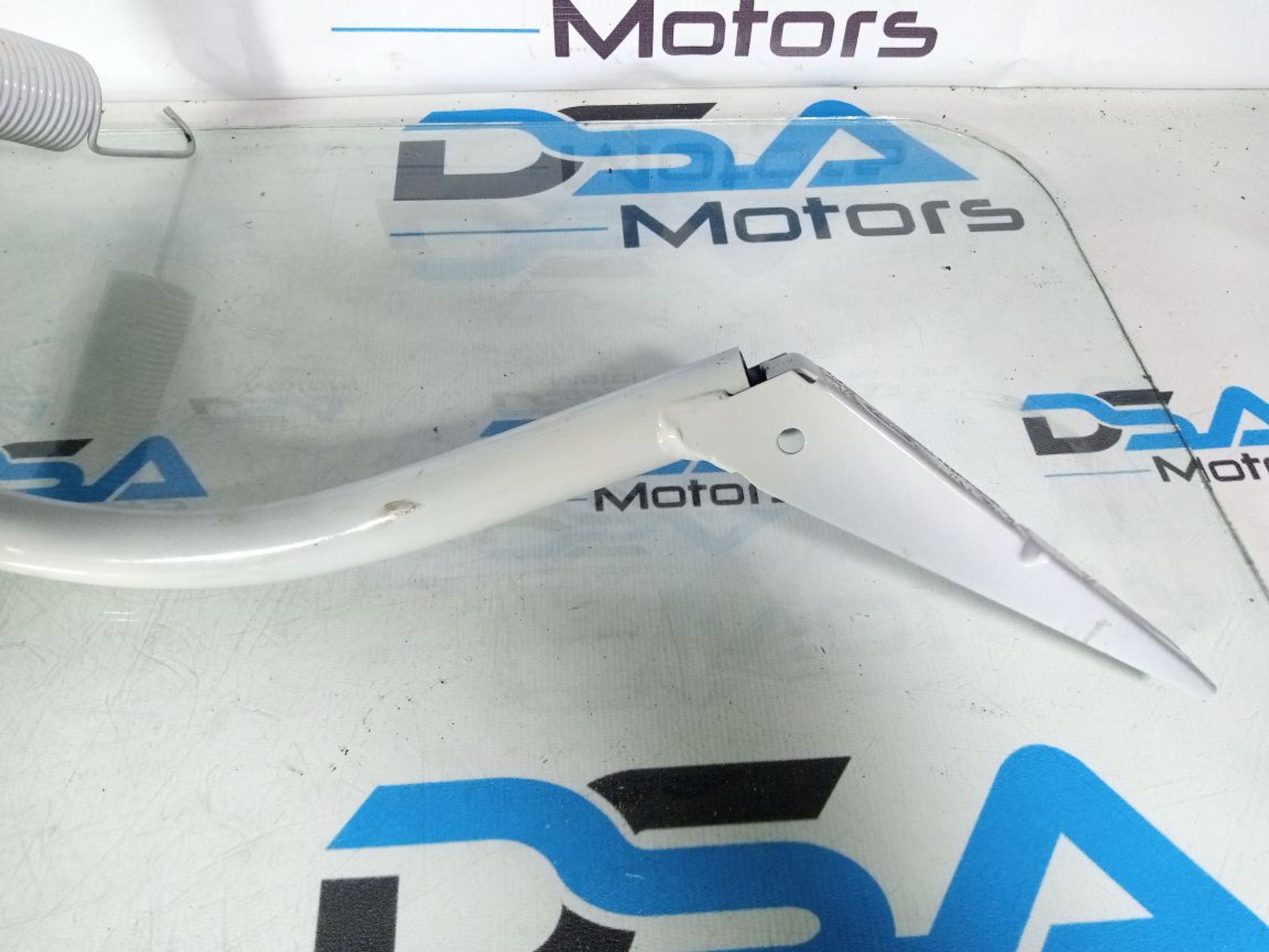 https://ycs.partsauto.market/partsauto-images/thmbs/userImages/b7628e092085f1f91467af1afb6e7630/part/52e9894d-9b02-4293-bb44-a70ed2eb441e_1741685154644.jpg