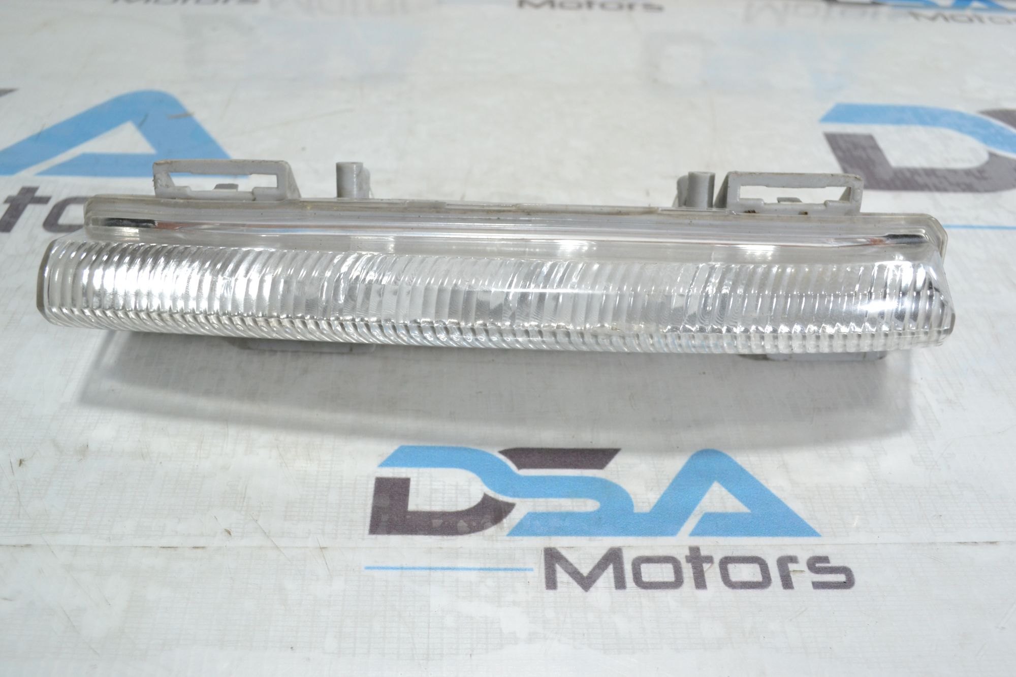 https://ycs.partsauto.market/partsauto-images/thmbs/userImages/b7628e092085f1f91467af1afb6e7630/part/52f693b7-dc85-4cb2-a193-60ba33659e89_1779342117574.jpg