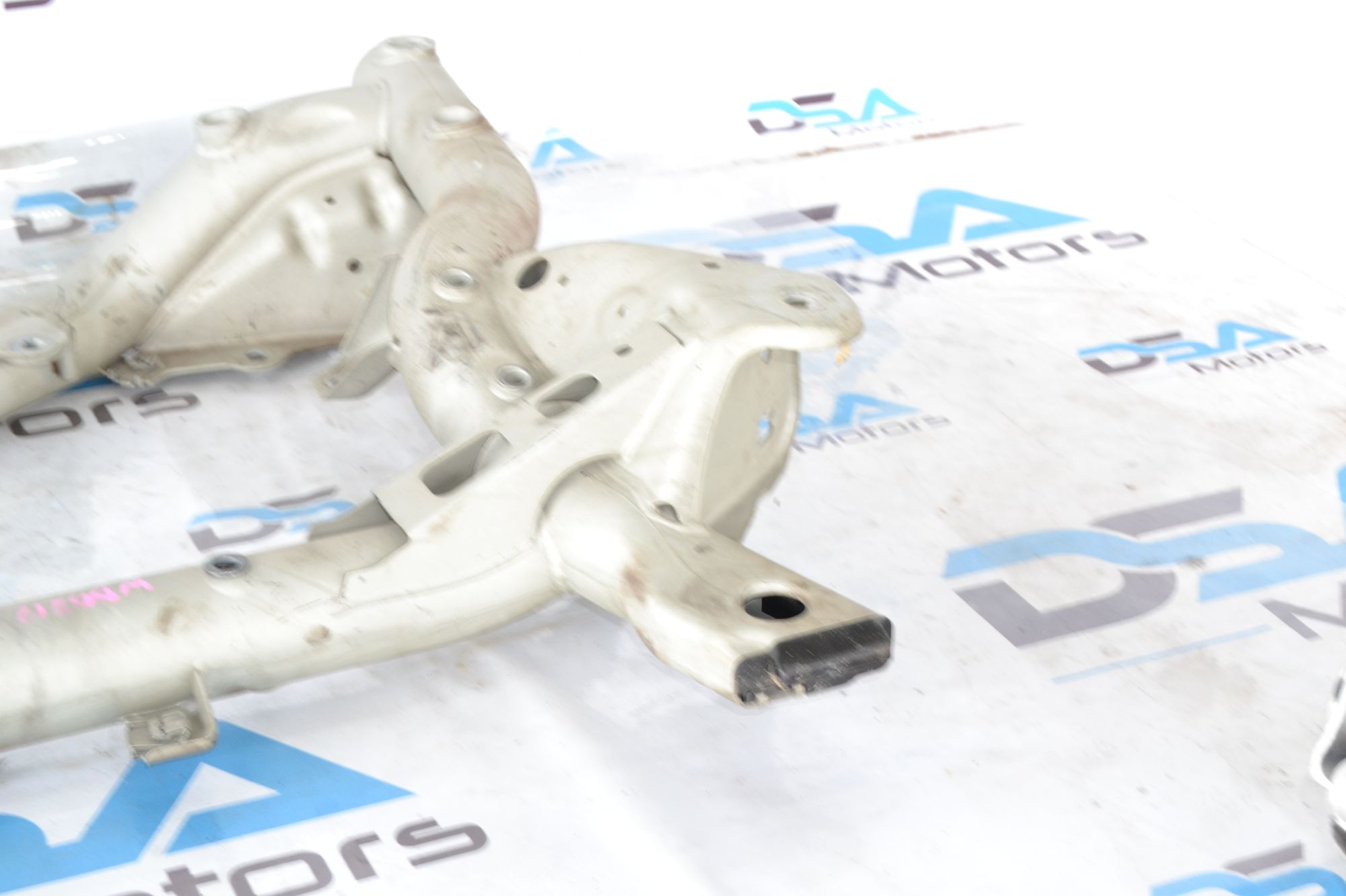 https://ycs.partsauto.market/partsauto-images/thmbs/userImages/b7628e092085f1f91467af1afb6e7630/part/53345ec0-274f-4910-90aa-35b0f903c990_1781613506858.jpg