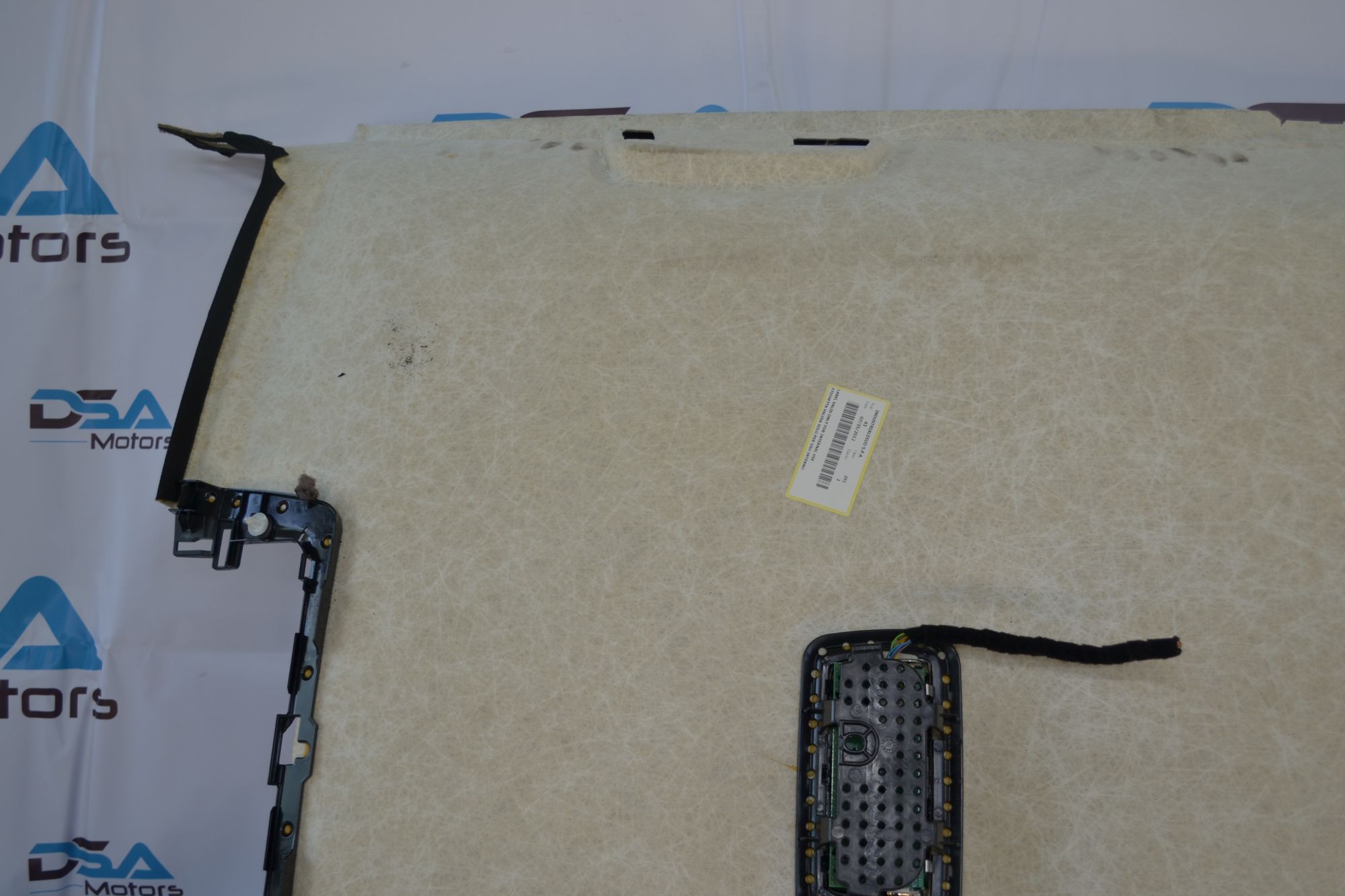 https://ycs.partsauto.market/partsauto-images/thmbs/userImages/b7628e092085f1f91467af1afb6e7630/part/53518650-4726-4699-b5da-7bf3252060f8_1777362732979.jpg