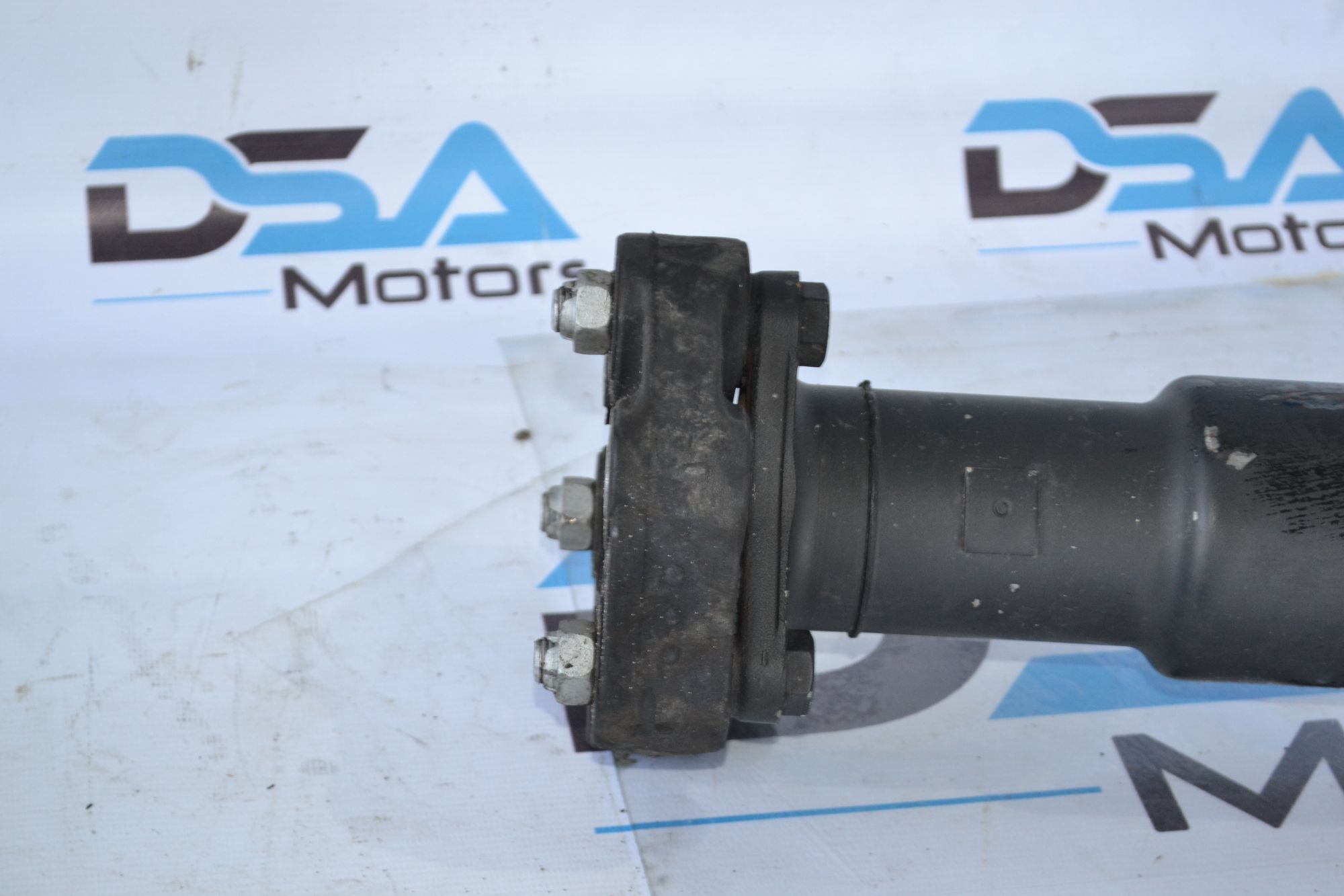 https://ycs.partsauto.market/partsauto-images/thmbs/userImages/b7628e092085f1f91467af1afb6e7630/part/53f1b17d-d2ff-45be-81ad-29cfa5ef5b96_1781532948936.jpg