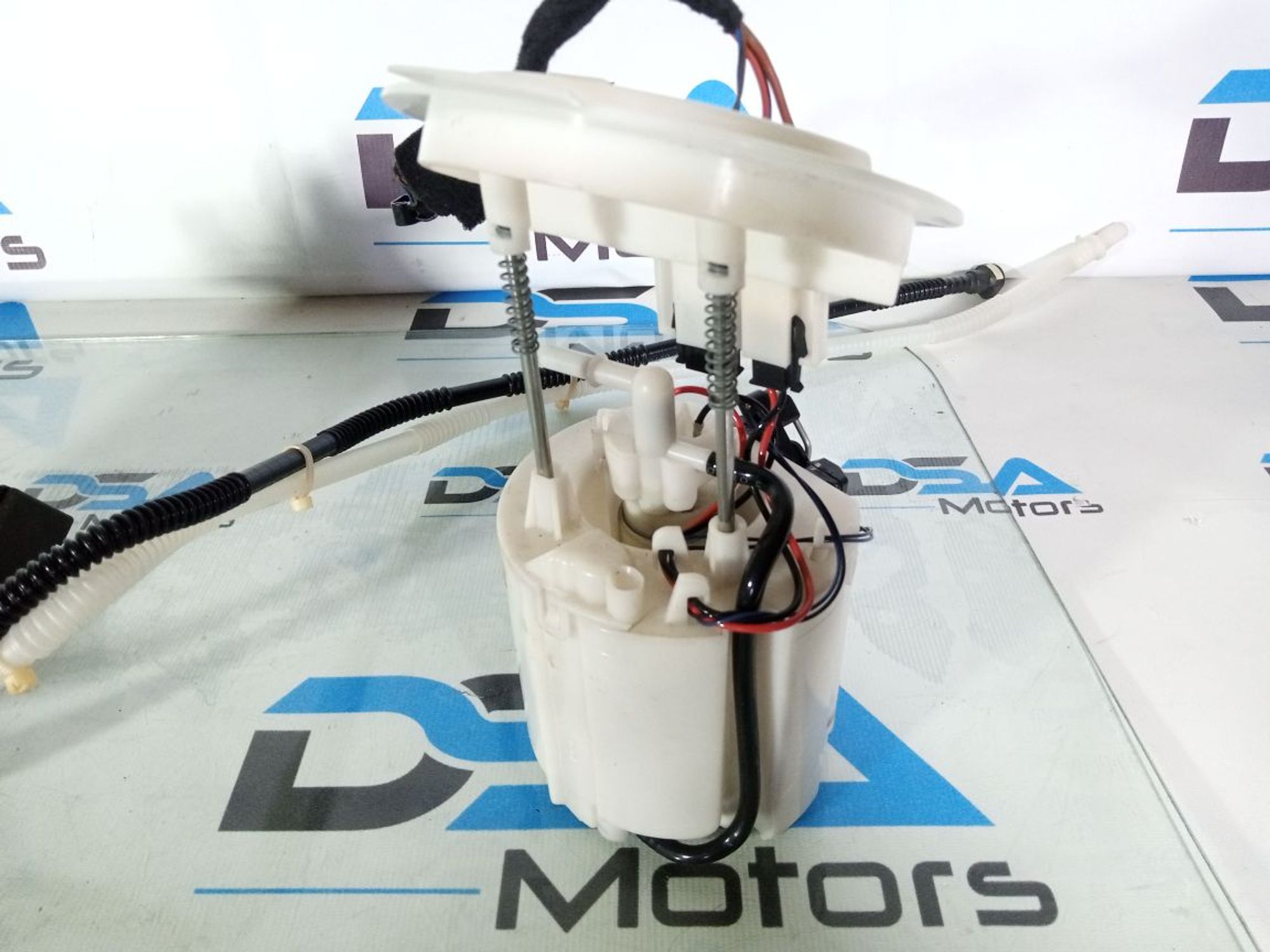 https://ycs.partsauto.market/partsauto-images/thmbs/userImages/b7628e092085f1f91467af1afb6e7630/part/545db0f2-d1d1-4401-9f10-ecde042a4f42_1740839341505.jpg