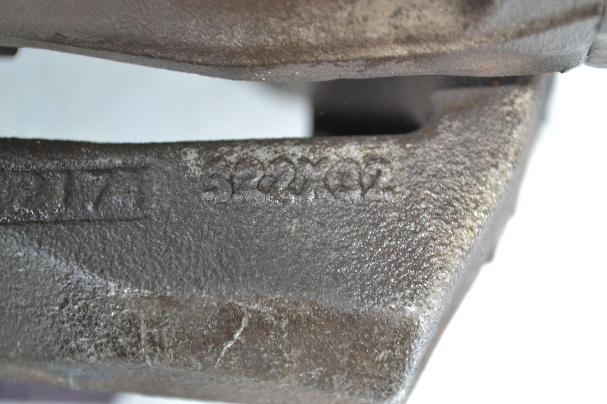 https://ycs.partsauto.market/partsauto-images/thmbs/userImages/b7628e092085f1f91467af1afb6e7630/part/546cf5a5-03af-4873-9467-147ee6d140bb_1779175149855.jpg