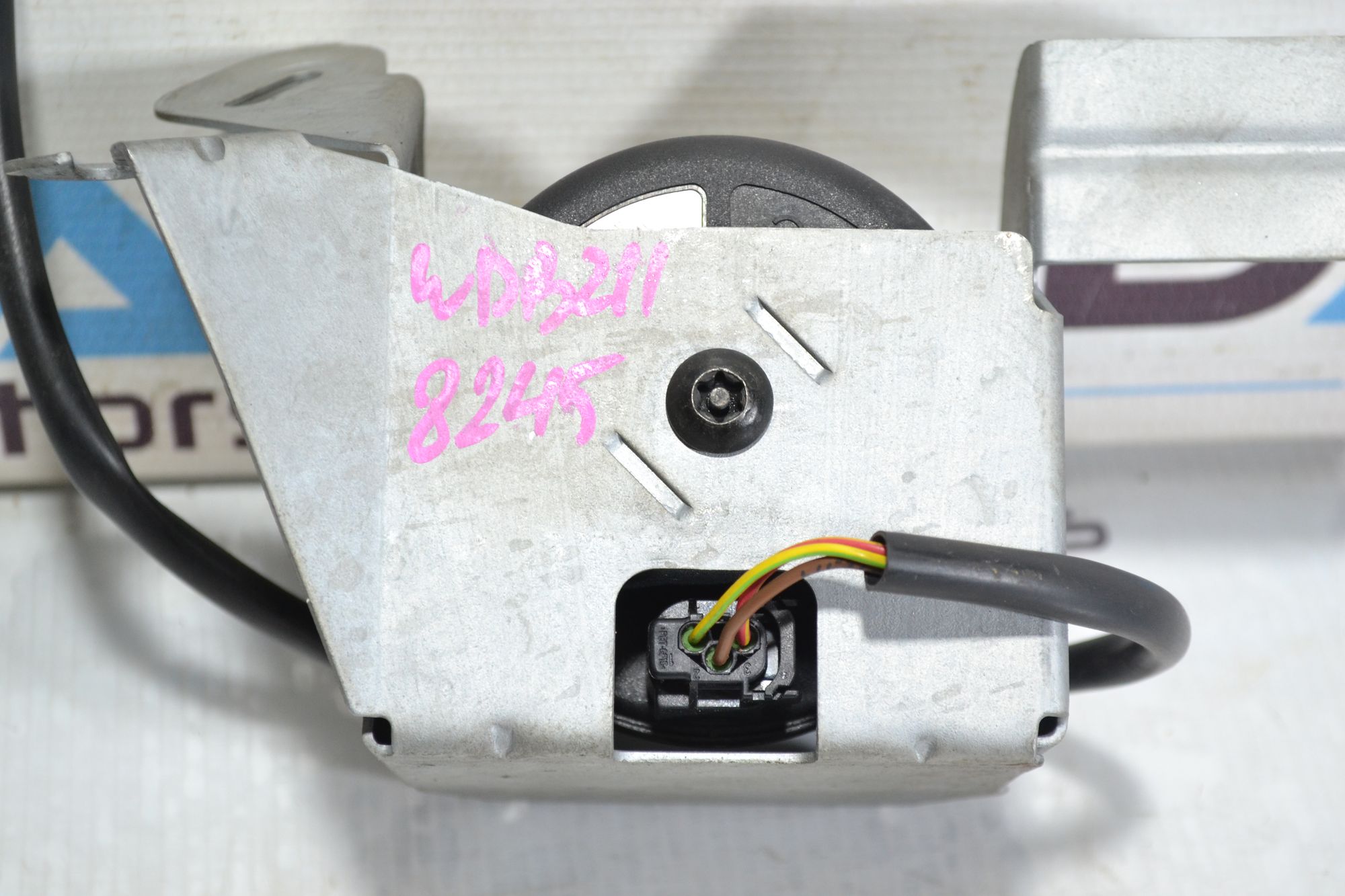 https://ycs.partsauto.market/partsauto-images/thmbs/userImages/b7628e092085f1f91467af1afb6e7630/part/54849812-591b-424a-b806-84398ffc8d32_1779368166842.jpg
