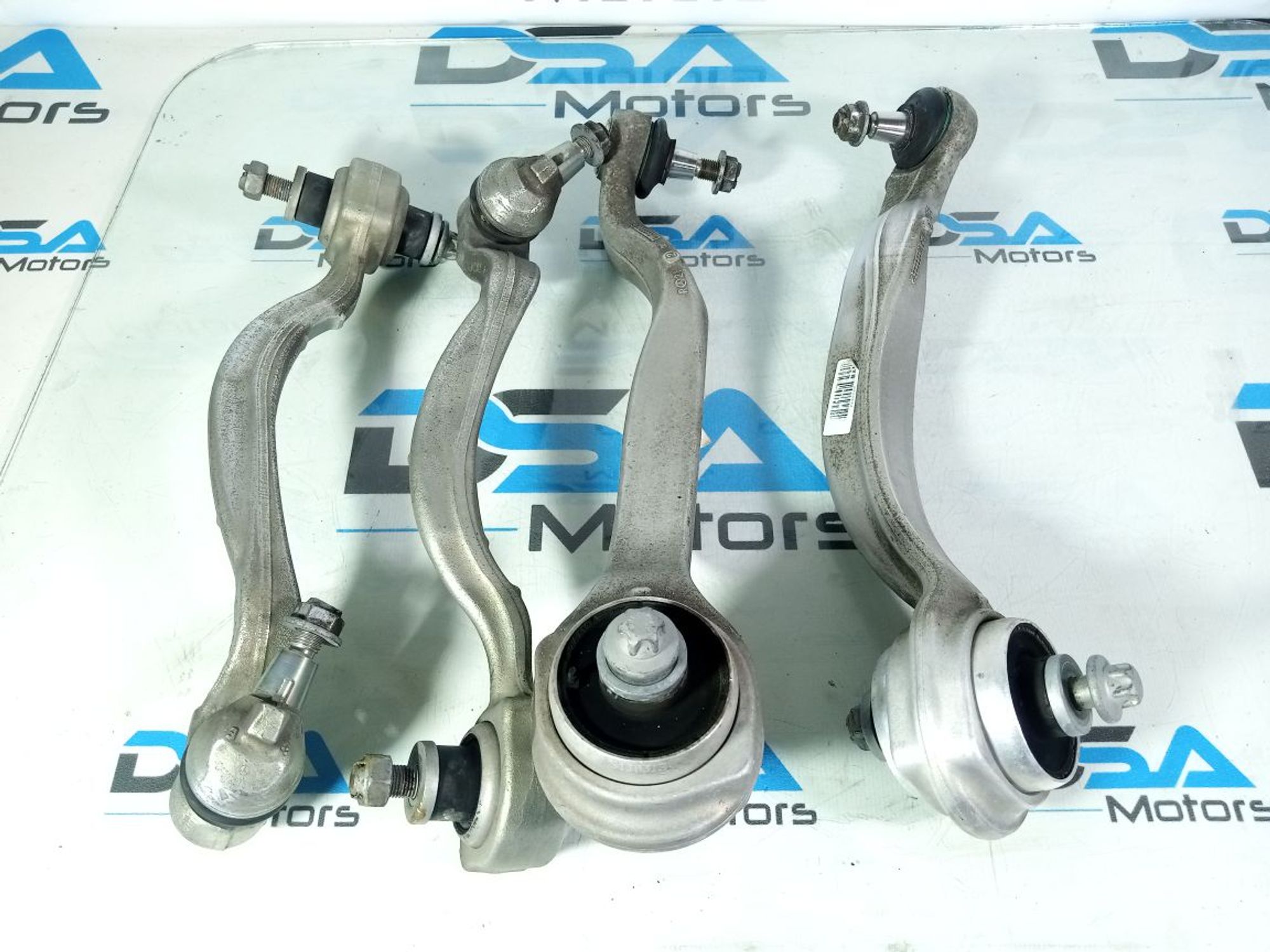 https://ycs.partsauto.market/partsauto-images/thmbs/userImages/b7628e092085f1f91467af1afb6e7630/part/54c42e6f-8e46-4d51-a8b3-9361e19d6c4e_1740818826608.jpg
