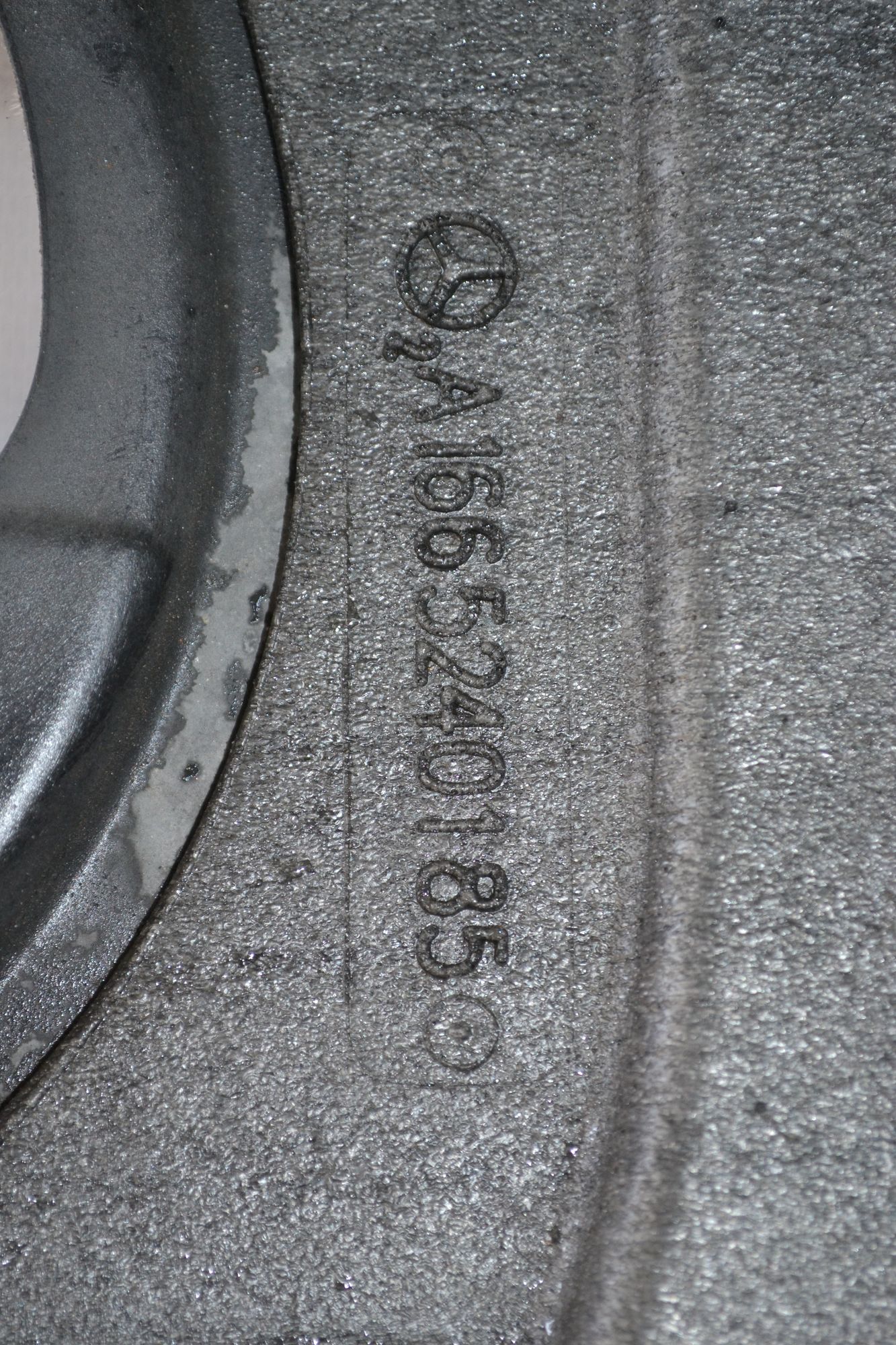 https://ycs.partsauto.market/partsauto-images/thmbs/userImages/b7628e092085f1f91467af1afb6e7630/part/54ea26c9-c29b-49ce-8574-c6405746fe2f_1784876565899.jpg