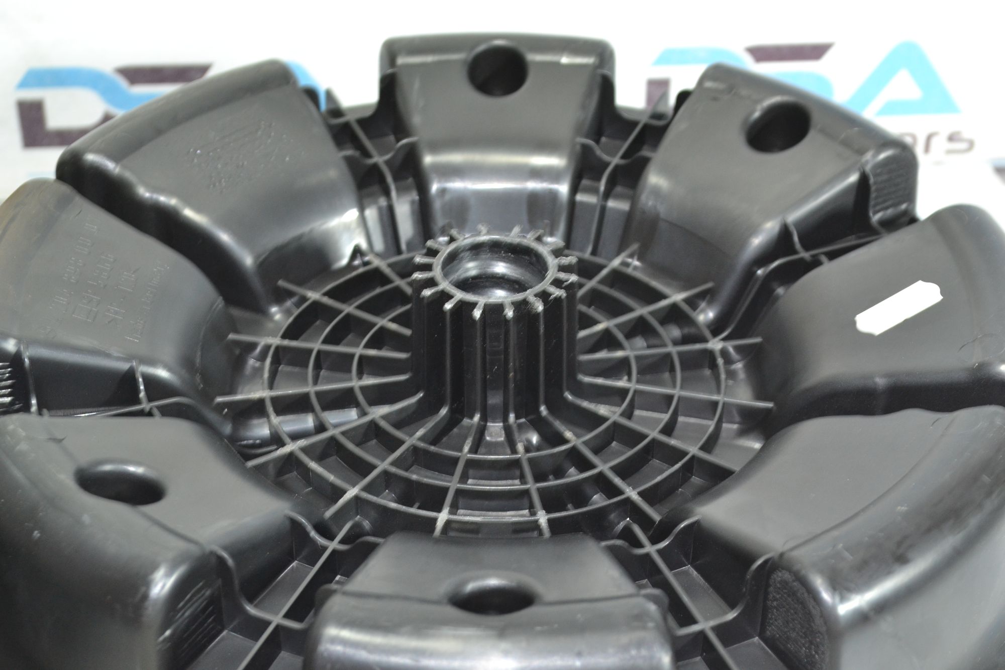 https://ycs.partsauto.market/partsauto-images/thmbs/userImages/b7628e092085f1f91467af1afb6e7630/part/55a2fce1-0def-481e-b048-9ec449ed4d89_1780640885432.jpg