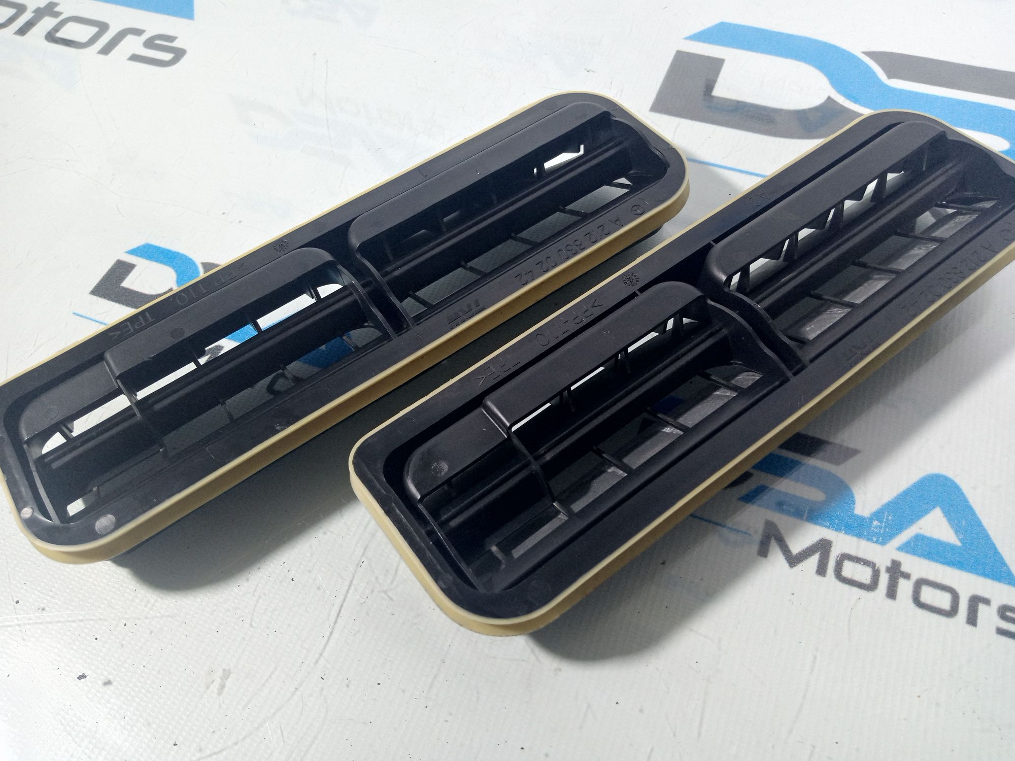 https://ycs.partsauto.market/partsauto-images/thmbs/userImages/b7628e092085f1f91467af1afb6e7630/part/55ca4bc9-876b-4a65-b568-6859ebb5864e_1711522428730.jpg