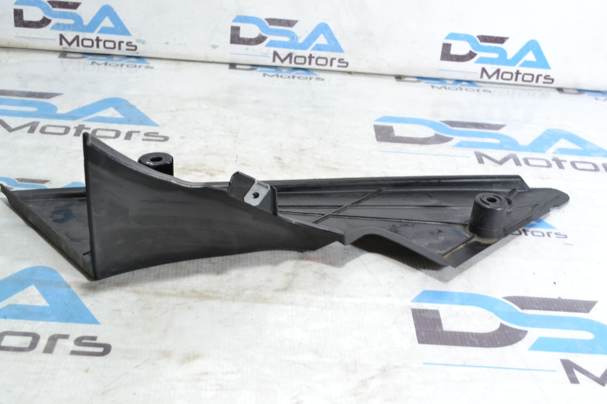 https://ycs.partsauto.market/partsauto-images/thmbs/userImages/b7628e092085f1f91467af1afb6e7630/part/55e09dc1-1bfa-4fab-a5bc-36f327b1151b_1781691369732.jpg