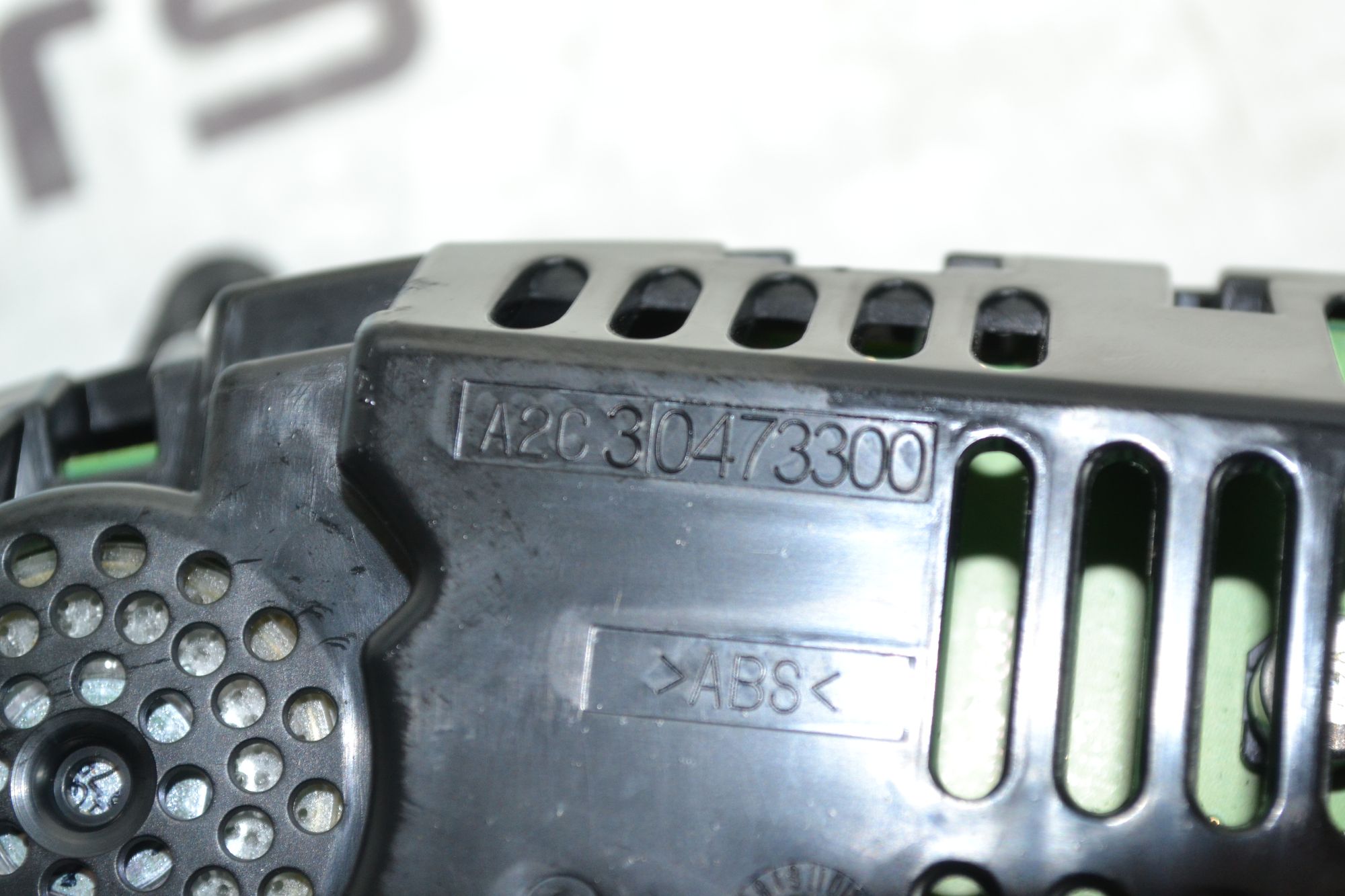 https://ycs.partsauto.market/partsauto-images/thmbs/userImages/b7628e092085f1f91467af1afb6e7630/part/56264ec9-f6ba-4250-be1e-2c80585a227d_1780989794519.jpg
