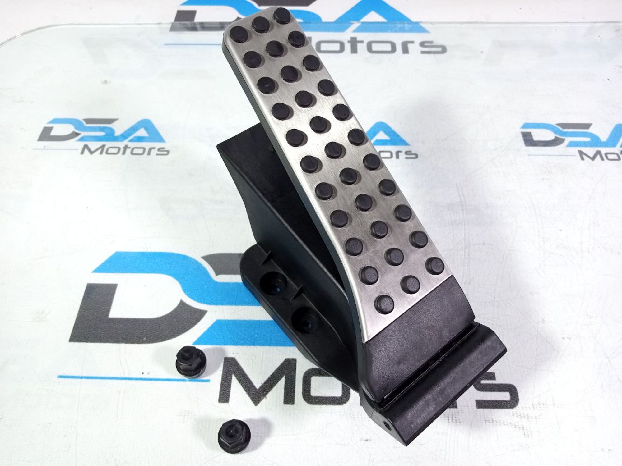 https://ycs.partsauto.market/partsauto-images/thmbs/userImages/b7628e092085f1f91467af1afb6e7630/part/5641fe22-a443-4ccd-bb79-9f2f6eef4e20_1742894693719.jpg