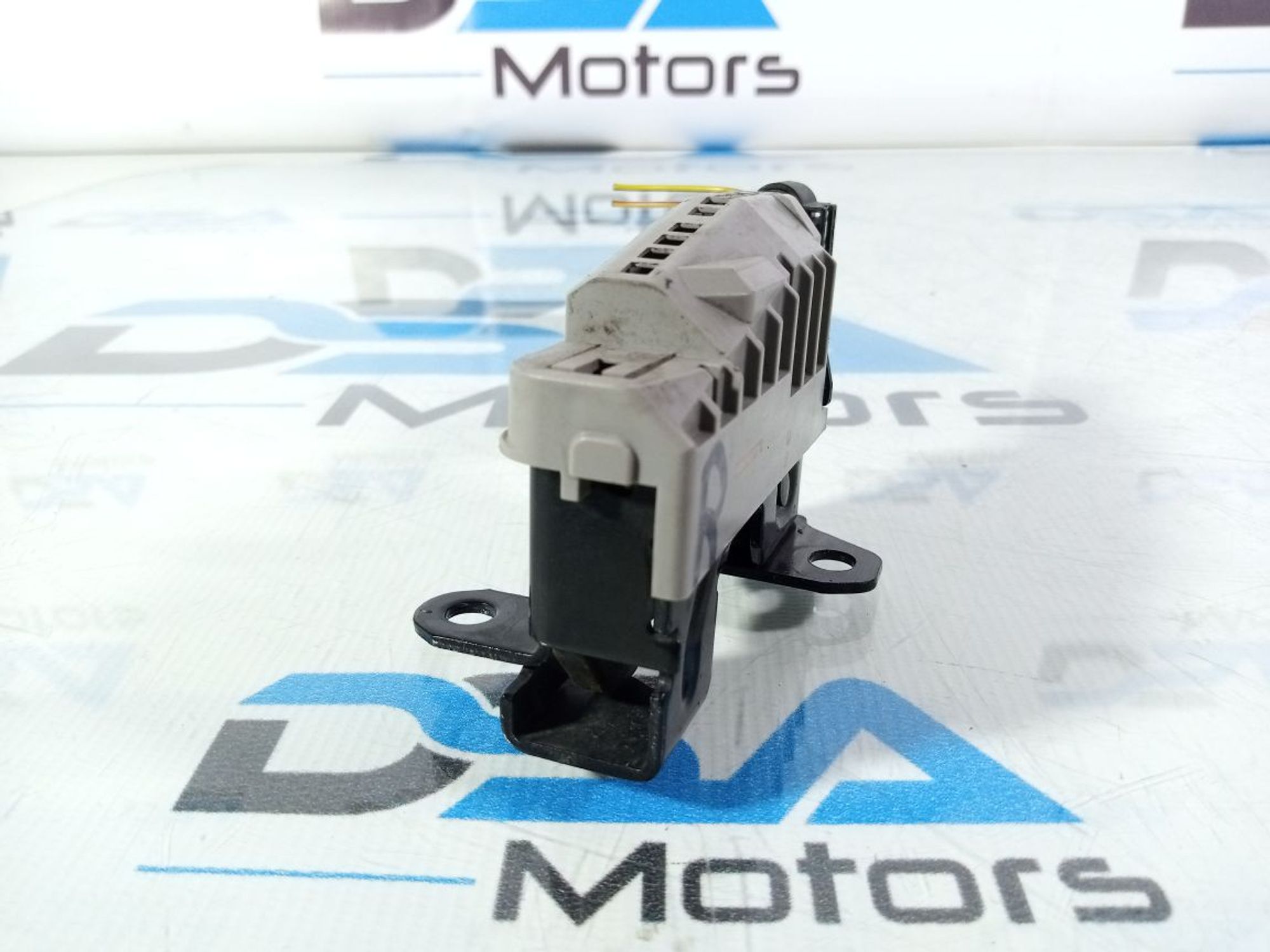 https://ycs.partsauto.market/partsauto-images/thmbs/userImages/b7628e092085f1f91467af1afb6e7630/part/565755ed-4737-4300-a330-0fbb7080a4d9_1740380293986.jpg