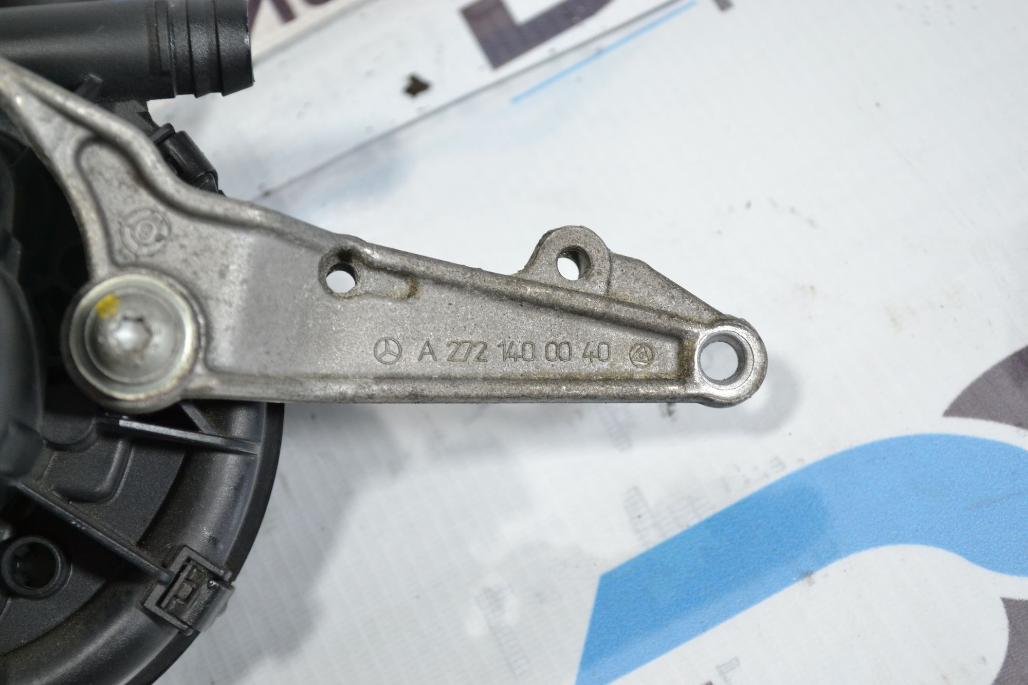 https://ycs.partsauto.market/partsauto-images/thmbs/userImages/b7628e092085f1f91467af1afb6e7630/part/565cbc67-eaf3-4736-88f3-af2cd6350d51_1778063229700.jpg