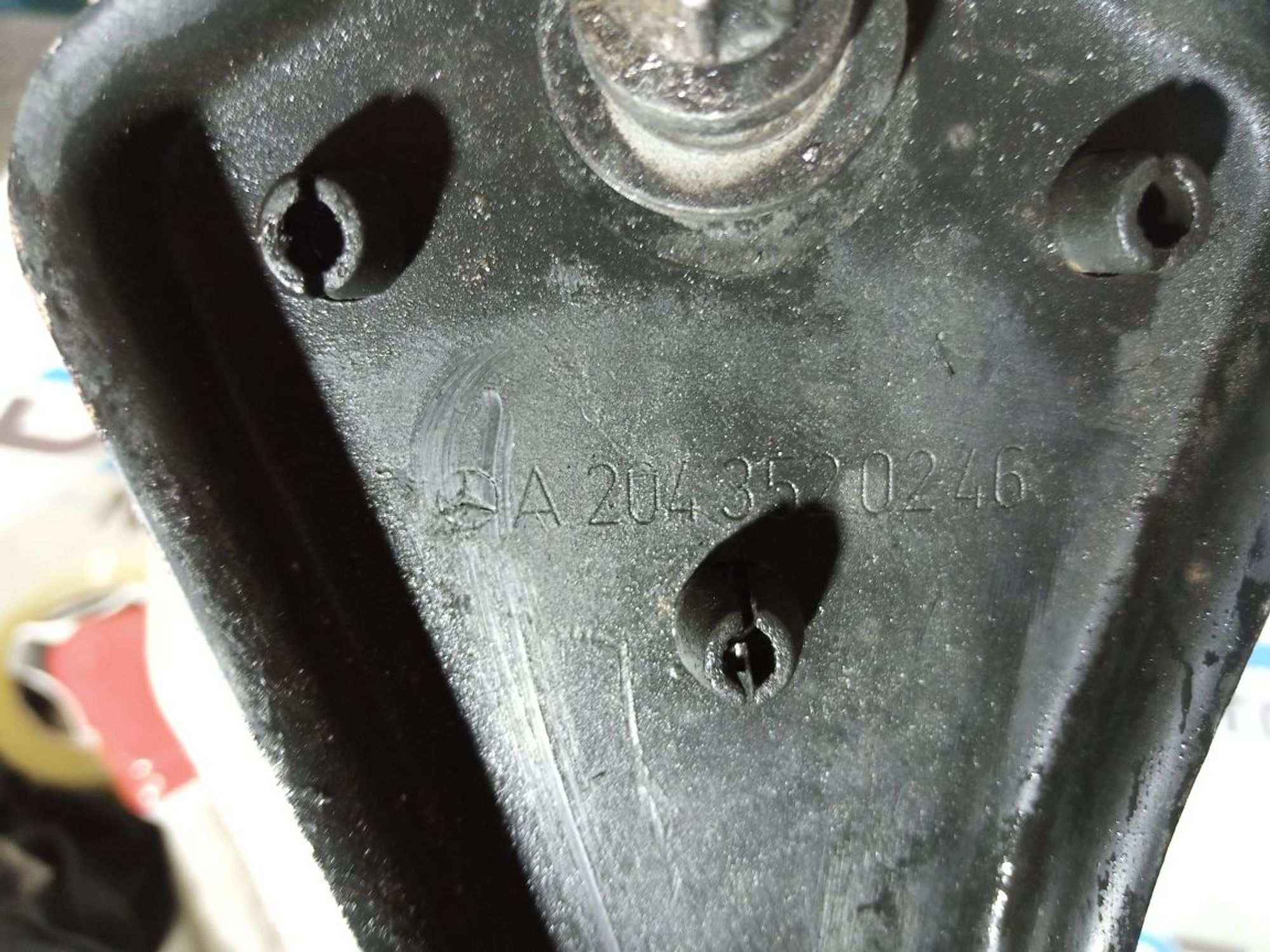 https://ycs.partsauto.market/partsauto-images/thmbs/userImages/b7628e092085f1f91467af1afb6e7630/part/5694a9ea-e221-4aac-8a01-33c585c94d75_1739185516309.jpg