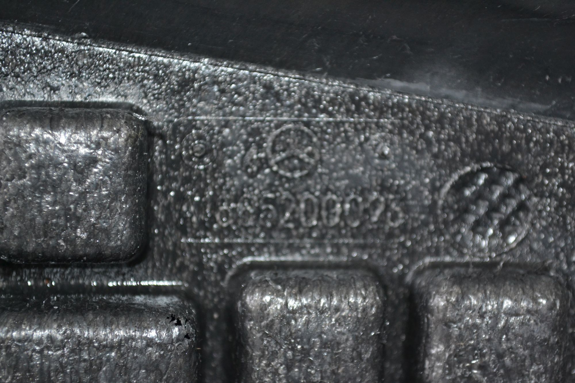 https://ycs.partsauto.market/partsauto-images/thmbs/userImages/b7628e092085f1f91467af1afb6e7630/part/572777a3-28f6-4718-9f42-ed4a4e7b9d2d_1784811158313.jpg