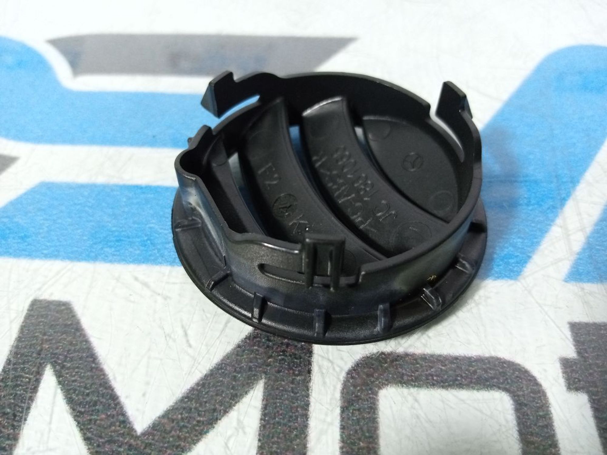 https://ycs.partsauto.market/partsauto-images/thmbs/userImages/b7628e092085f1f91467af1afb6e7630/part/573b6408-2f35-4135-a193-0aeec0a5b472_1747719376340.jpg