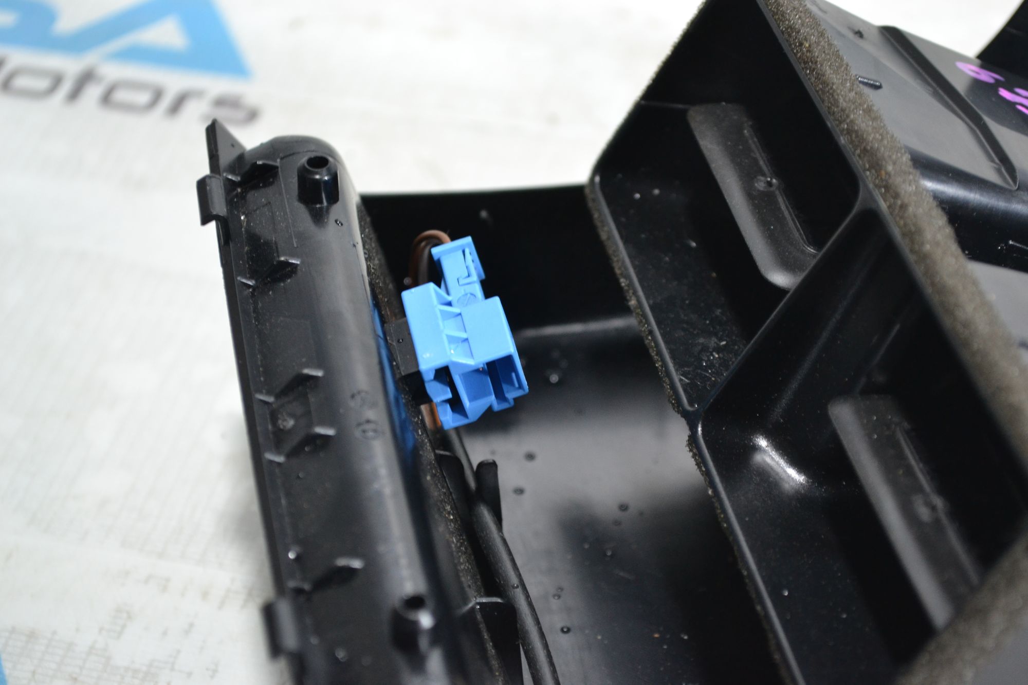 https://ycs.partsauto.market/partsauto-images/thmbs/userImages/b7628e092085f1f91467af1afb6e7630/part/57a4655d-3012-4317-93f7-30cc3e053168_1779977593593.jpg