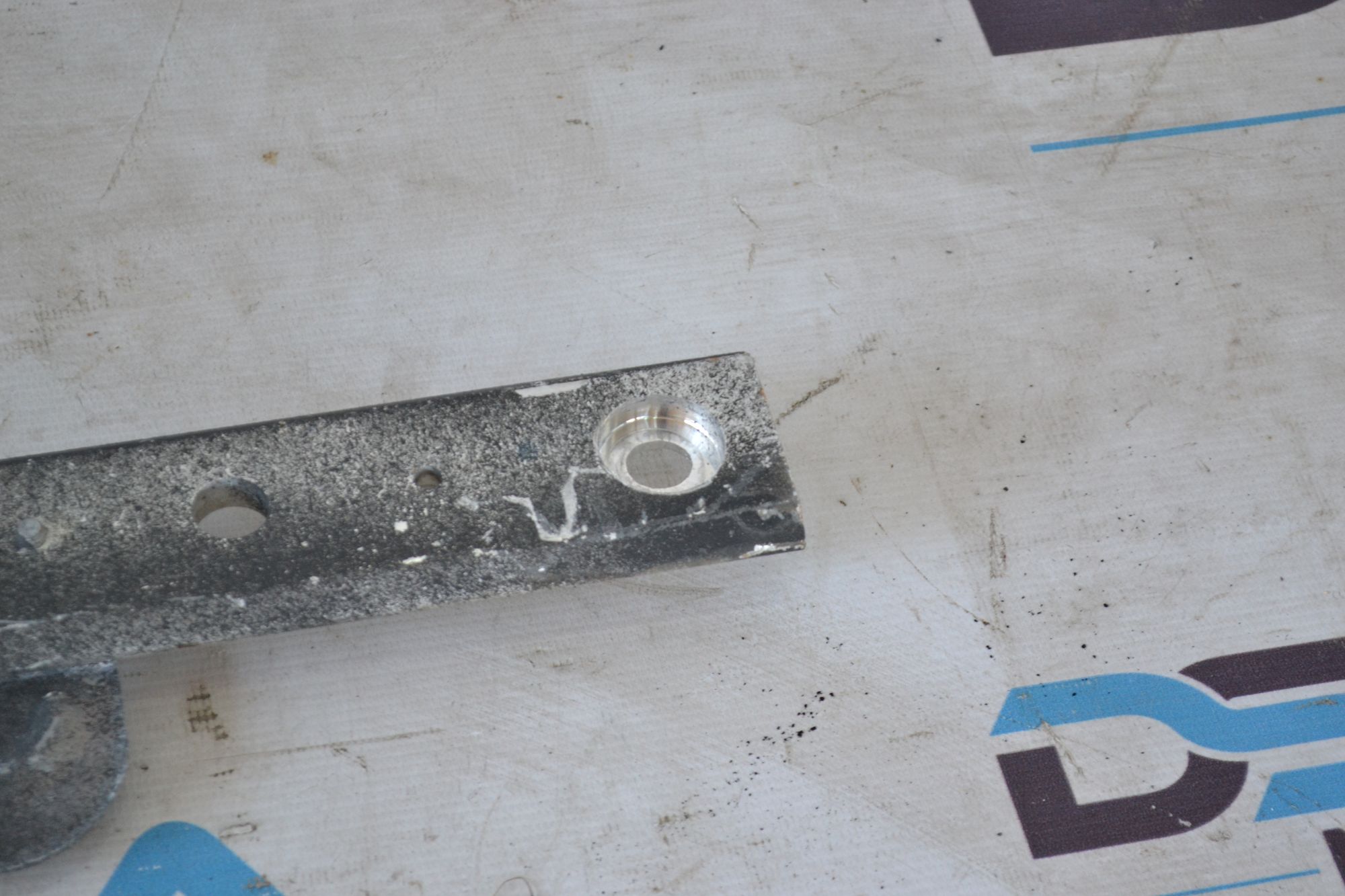 https://ycs.partsauto.market/partsauto-images/thmbs/userImages/b7628e092085f1f91467af1afb6e7630/part/58038802-9e75-40d1-a453-dc2e2235d8bd_1785217985002.jpg