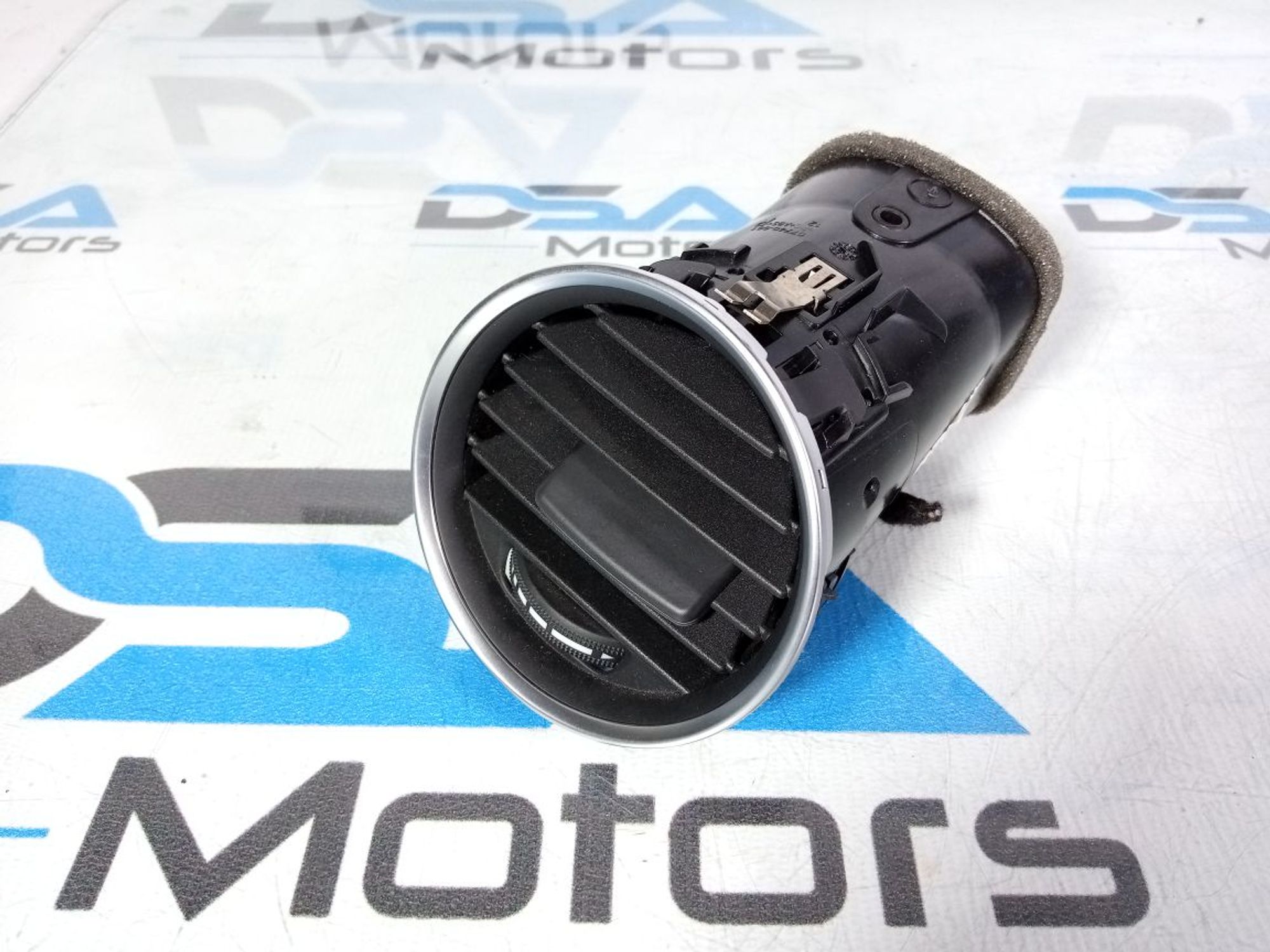 https://ycs.partsauto.market/partsauto-images/thmbs/userImages/b7628e092085f1f91467af1afb6e7630/part/581b3867-5bca-4585-aa4a-00acadc0c82e_1745060765956.jpg