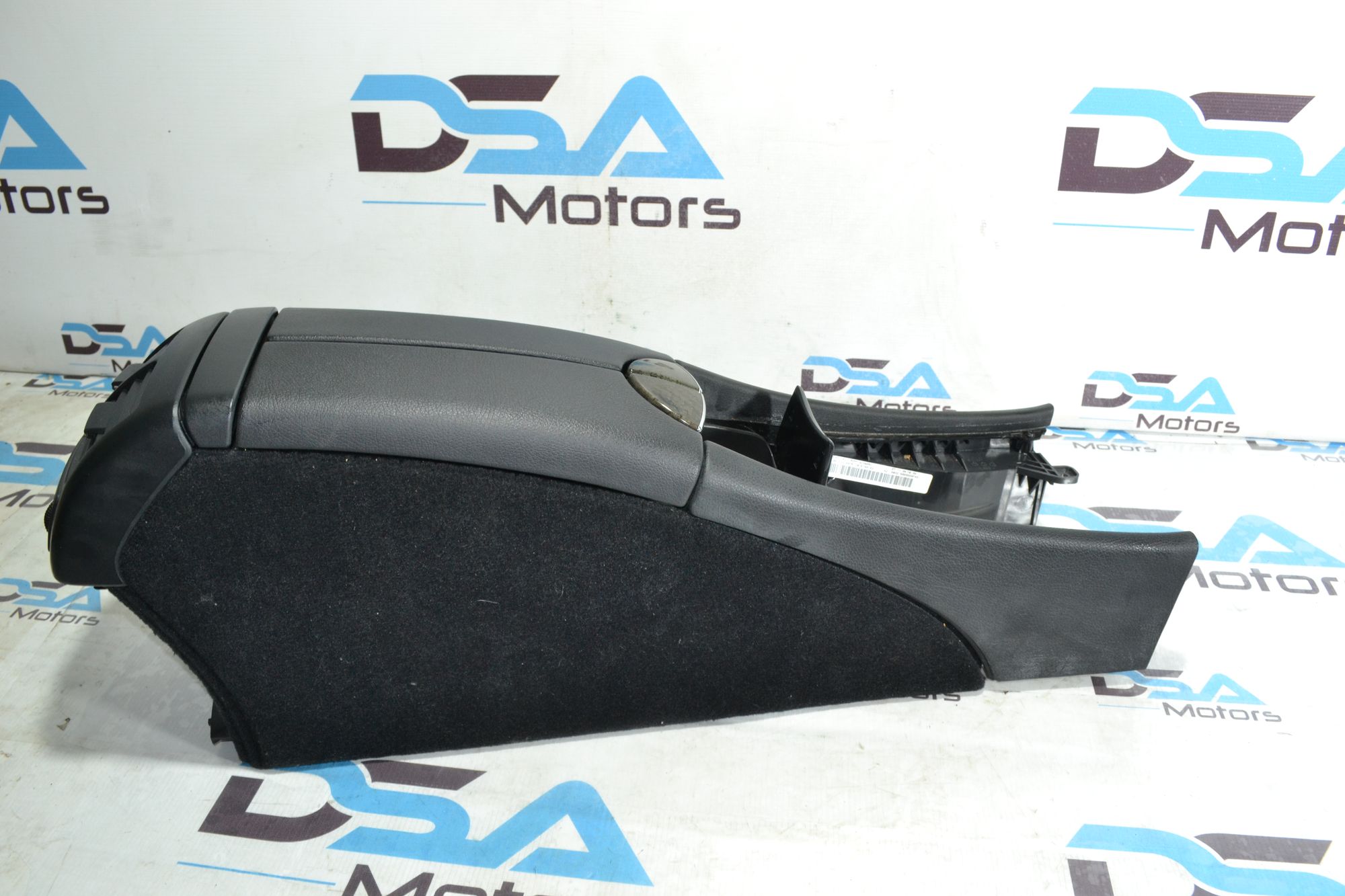 https://ycs.partsauto.market/partsauto-images/thmbs/userImages/b7628e092085f1f91467af1afb6e7630/part/581df2b3-b46c-4adb-b195-b3f193e05256_1780926684968.jpg