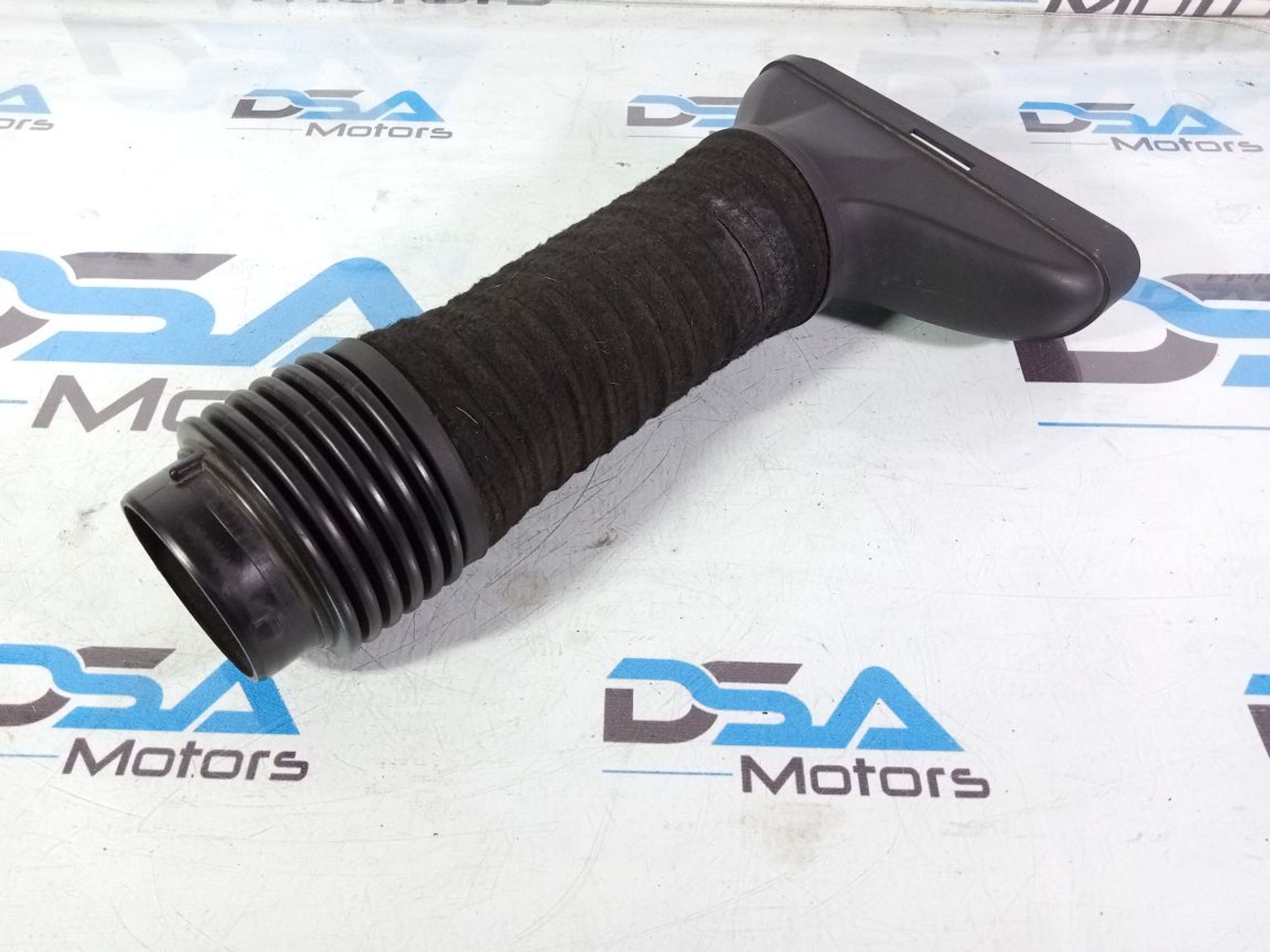 https://ycs.partsauto.market/partsauto-images/thmbs/userImages/b7628e092085f1f91467af1afb6e7630/part/58b214cc-0fbd-4901-b8d0-2d9f175daae6_1737971549223.jpg