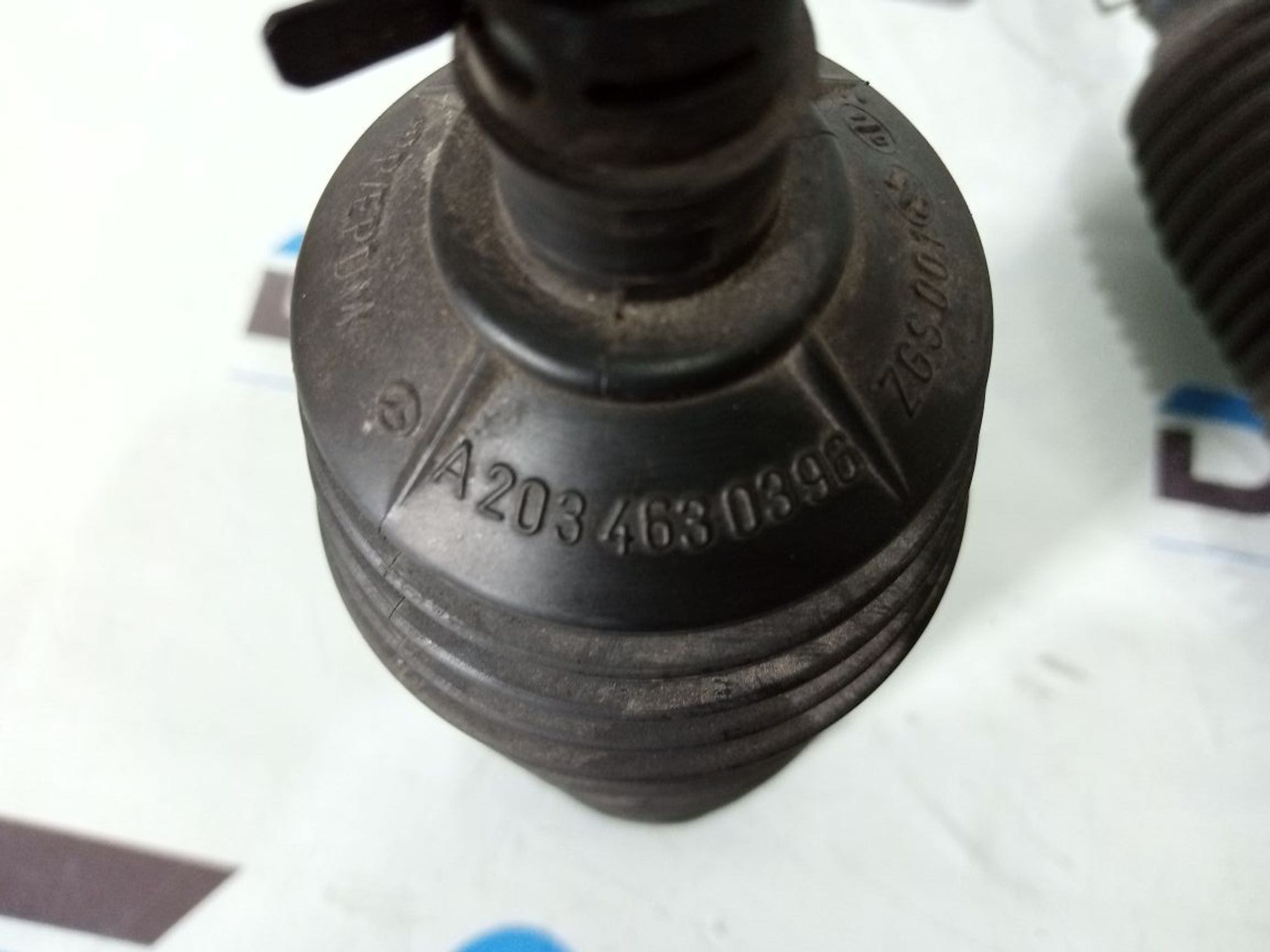 https://ycs.partsauto.market/partsauto-images/thmbs/userImages/b7628e092085f1f91467af1afb6e7630/part/590e5360-93f2-42ff-ab9a-9d171d912bb9_1730931624492.jpg