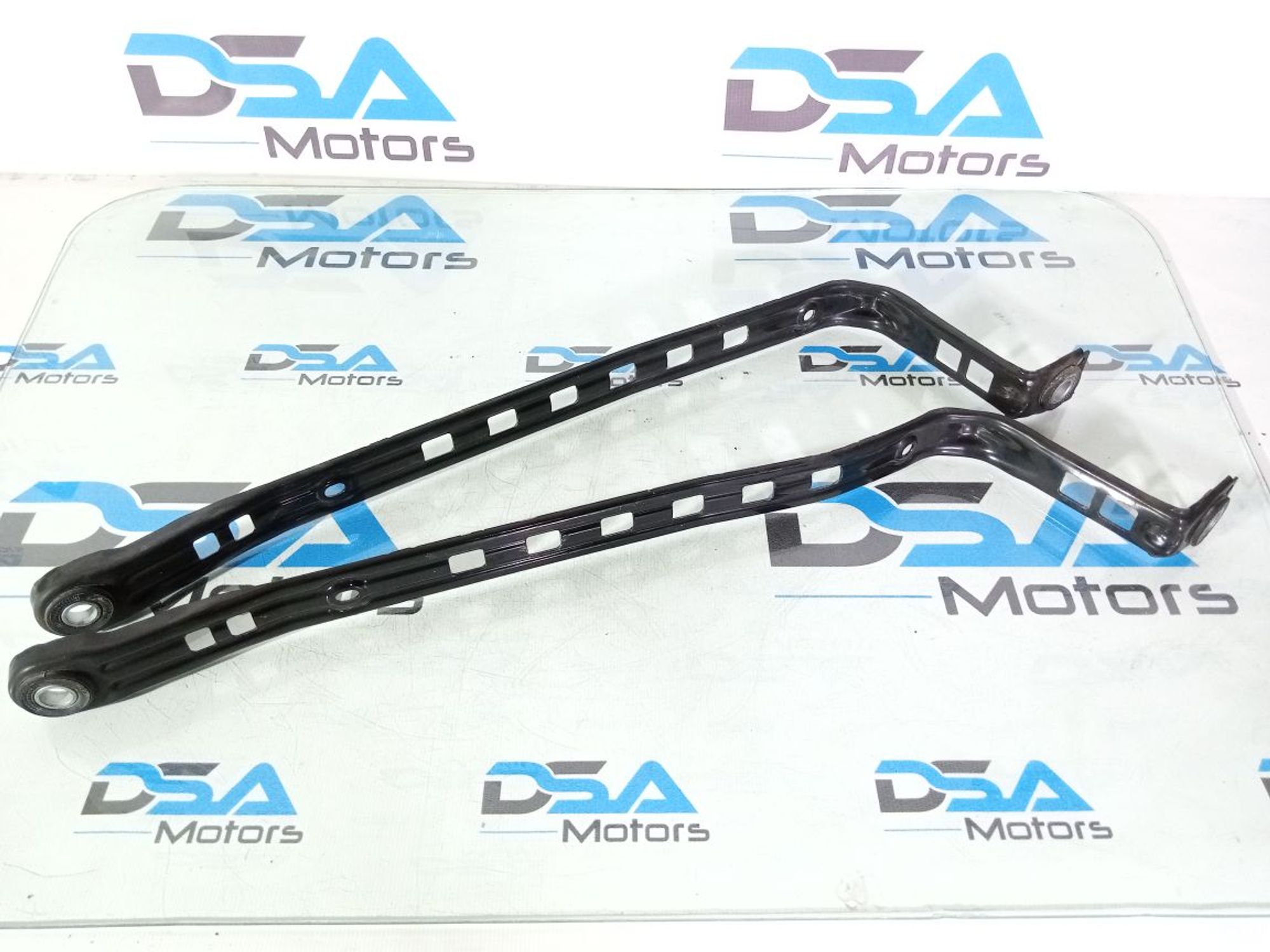 https://ycs.partsauto.market/partsauto-images/thmbs/userImages/b7628e092085f1f91467af1afb6e7630/part/591a4c30-5326-4123-9ebc-fd16bf80b422_1747213058448.jpg