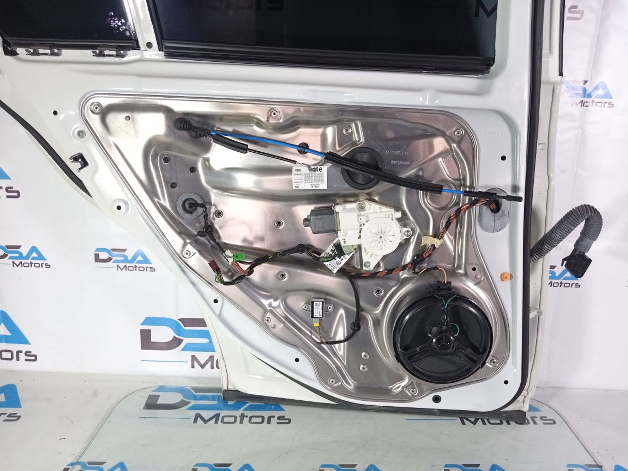 https://ycs.partsauto.market/partsauto-images/thmbs/userImages/b7628e092085f1f91467af1afb6e7630/part/593ab0f2-2624-4a79-a9b5-01820a5137ad_1741333680272.jpg