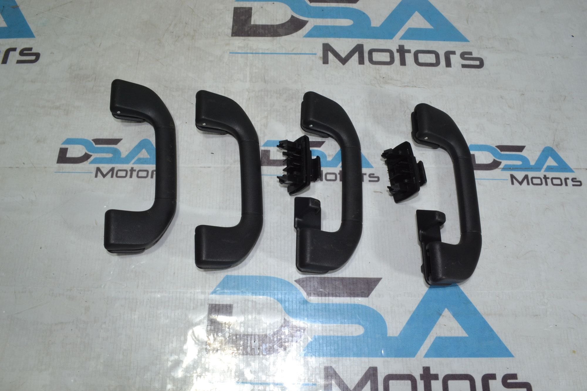 https://ycs.partsauto.market/partsauto-images/thmbs/userImages/b7628e092085f1f91467af1afb6e7630/part/5964240c-34f8-4a68-bae1-9e01331bbaea_1779859912464.jpg
