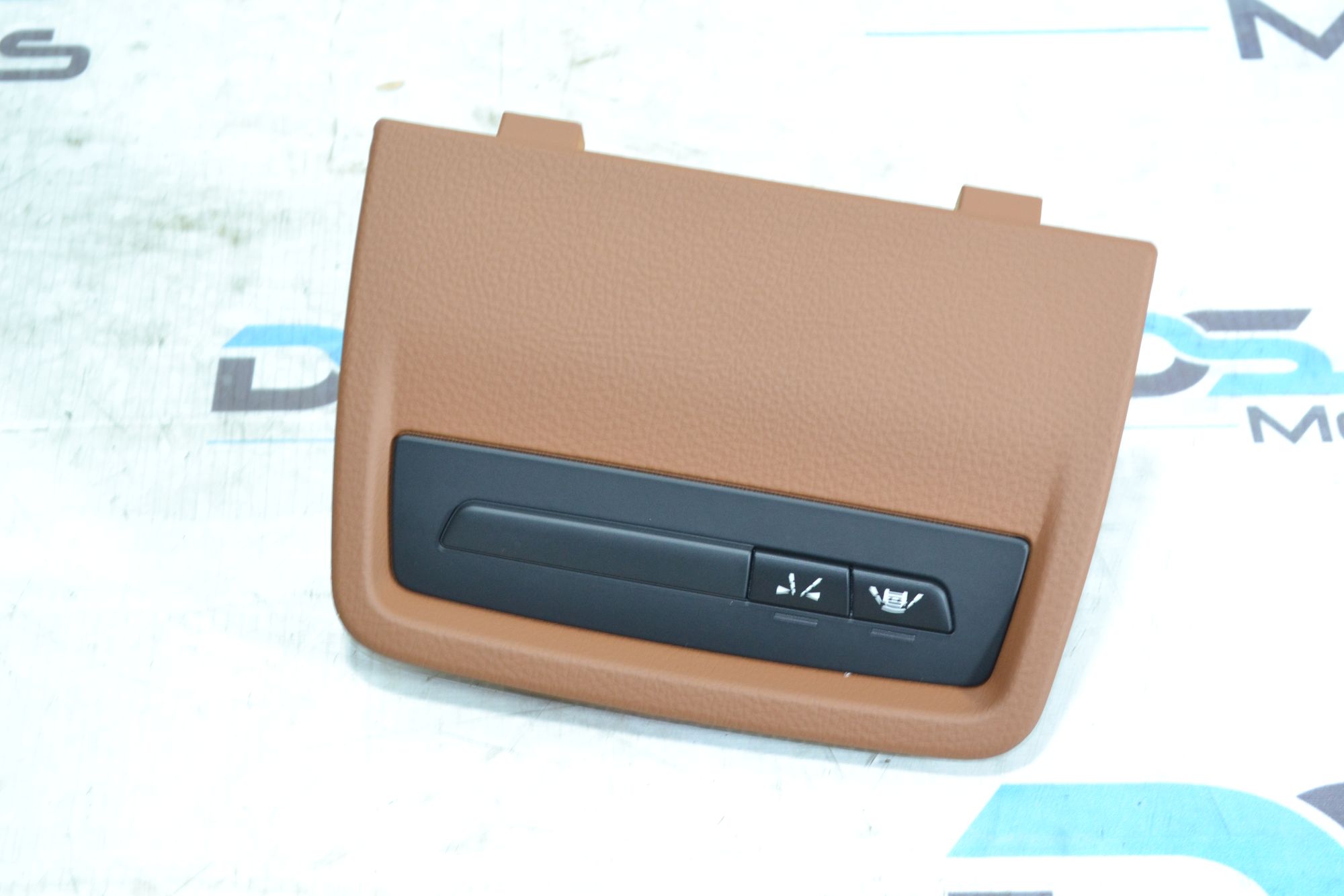 https://ycs.partsauto.market/partsauto-images/thmbs/userImages/b7628e092085f1f91467af1afb6e7630/part/599e733d-5bbc-4166-9e4f-382e8091372d_1781599864299.jpg