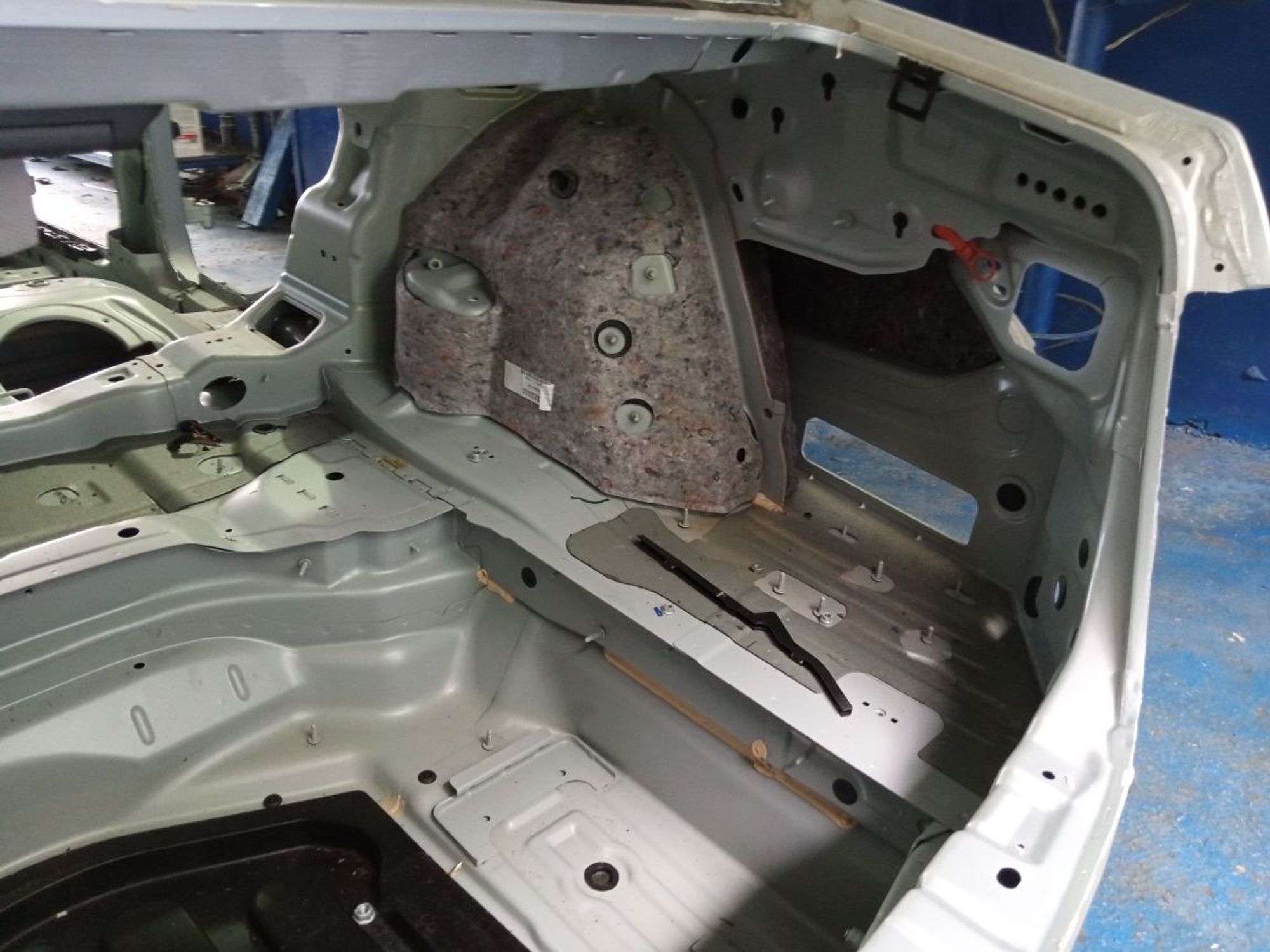 https://ycs.partsauto.market/partsauto-images/thmbs/userImages/b7628e092085f1f91467af1afb6e7630/part/5b12f8ea-e40d-4204-9c9e-c7dc6a810db9_1749732676863.jpg