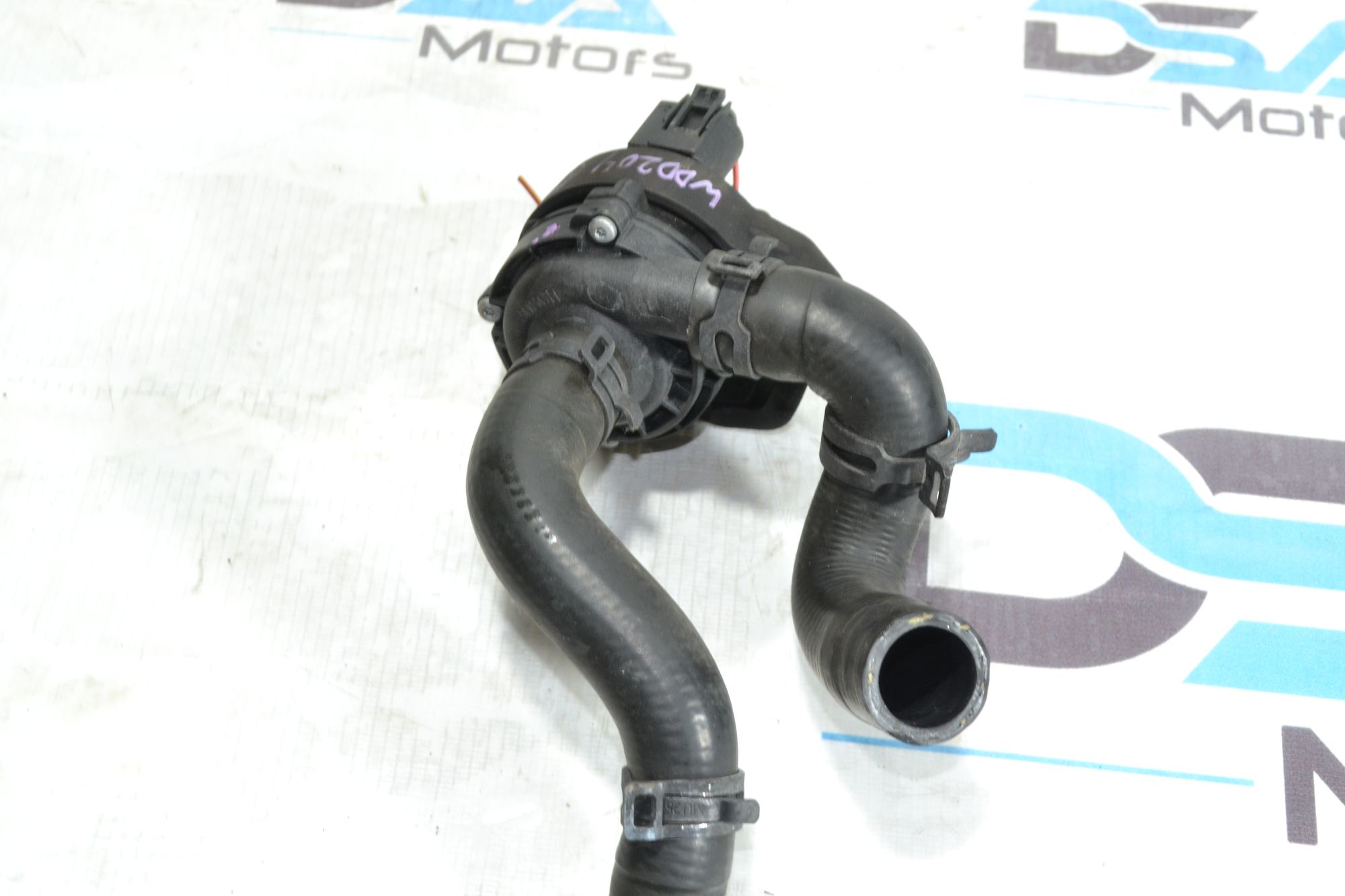 https://ycs.partsauto.market/partsauto-images/thmbs/userImages/b7628e092085f1f91467af1afb6e7630/part/5c9a31bf-f62b-404c-8cc5-f5714a556165_1780998806124.jpg