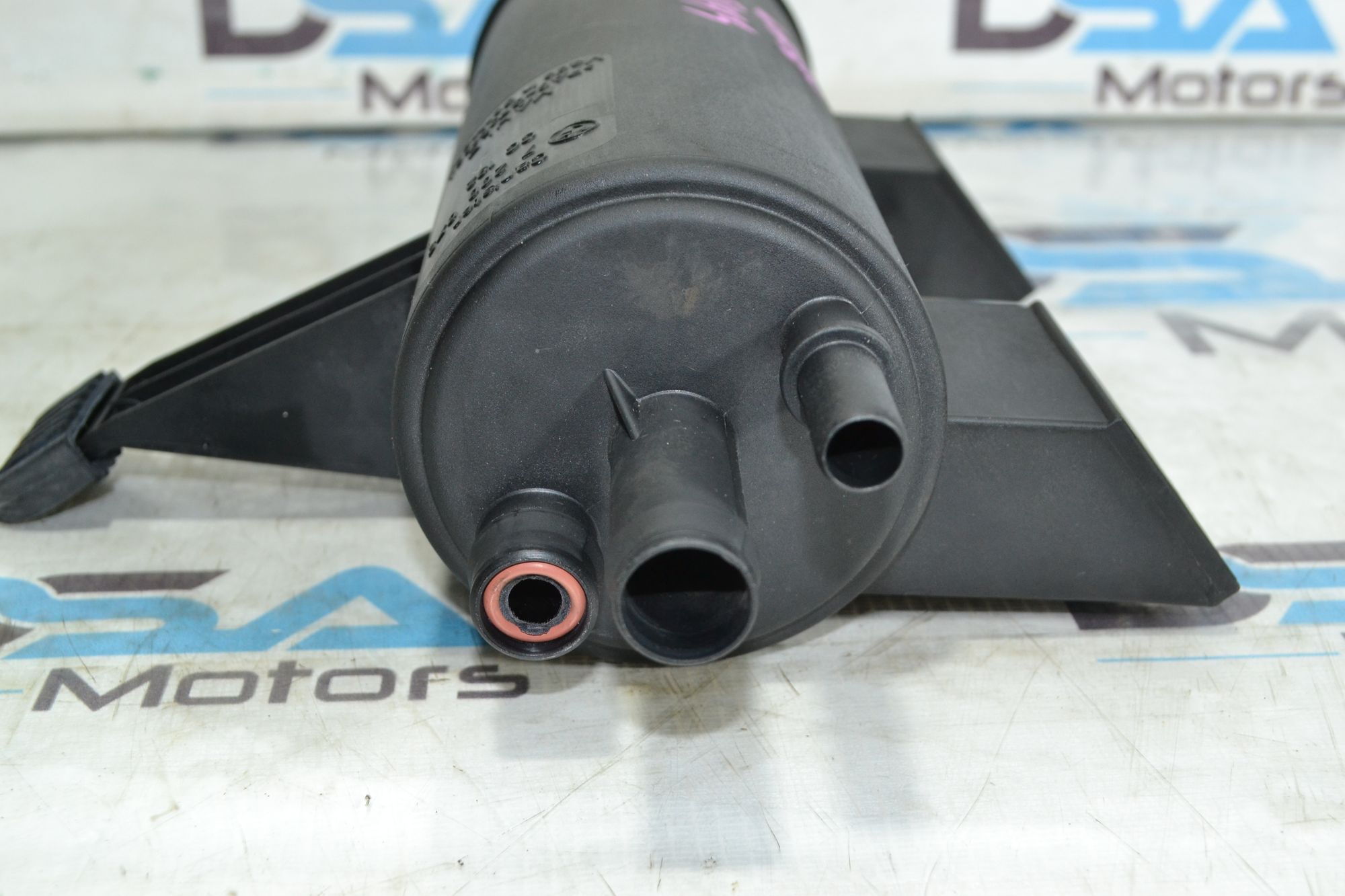 https://ycs.partsauto.market/partsauto-images/thmbs/userImages/b7628e092085f1f91467af1afb6e7630/part/5da173b6-fc55-4aad-a4e5-798396a5bb00_1781332263144.jpg