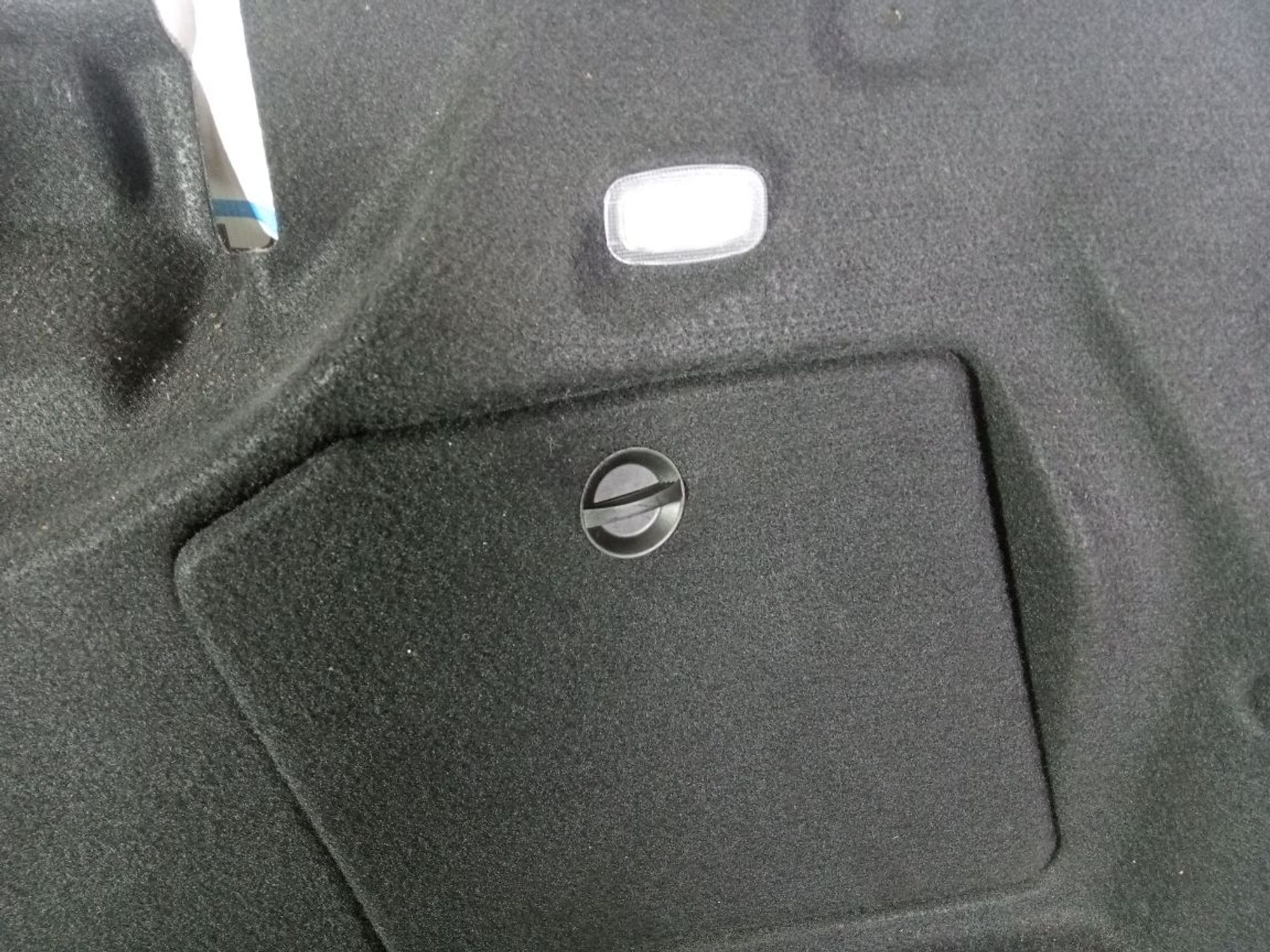https://ycs.partsauto.market/partsauto-images/thmbs/userImages/b7628e092085f1f91467af1afb6e7630/part/5da643dd-5229-4cb8-bf02-9b7674fc1f89_1741172129438.jpg