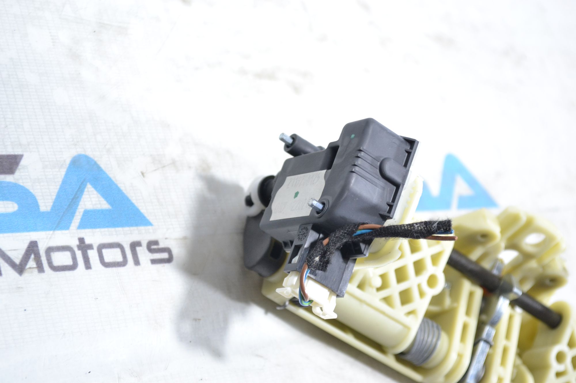https://ycs.partsauto.market/partsauto-images/thmbs/userImages/b7628e092085f1f91467af1afb6e7630/part/5e10f280-5508-49dc-9419-6dc22430272d_1780558024204.jpg