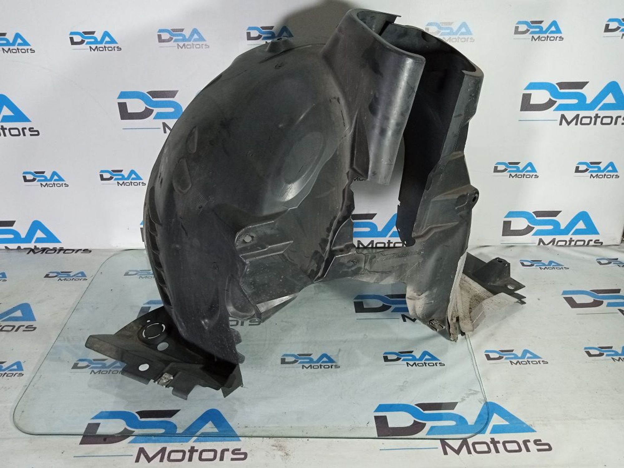 https://ycs.partsauto.market/partsauto-images/thmbs/userImages/b7628e092085f1f91467af1afb6e7630/part/5e1931ec-085e-4a1e-a5d5-e55b11a71792_1733650637461.jpg
