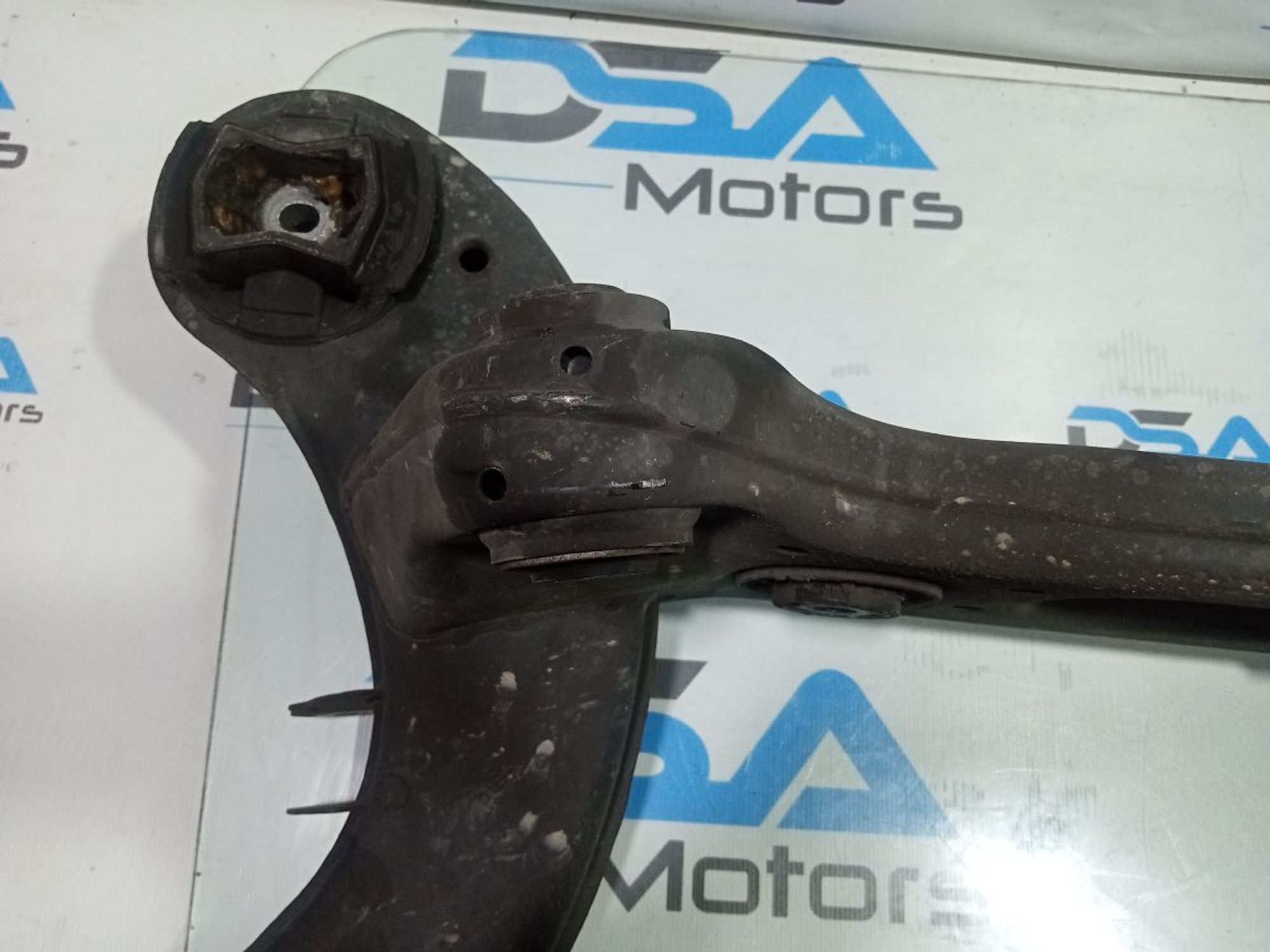 https://ycs.partsauto.market/partsauto-images/thmbs/userImages/b7628e092085f1f91467af1afb6e7630/part/5e9aeb77-d81e-4703-9807-58ff73e566d3_1747897318499.jpg