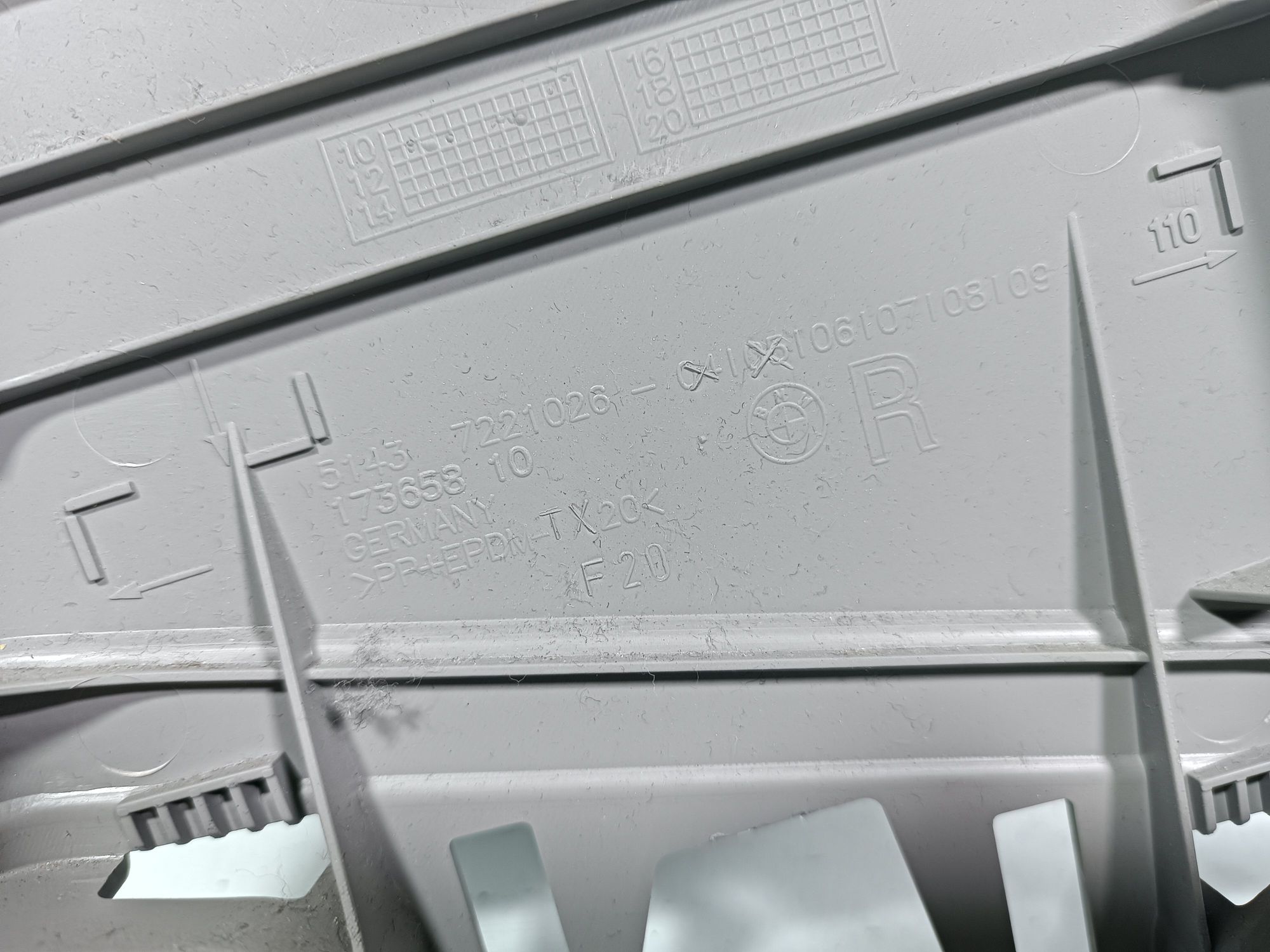 https://ycs.partsauto.market/partsauto-images/thmbs/userImages/b7628e092085f1f91467af1afb6e7630/part/5e9b17c3-dc48-487f-b3ef-a5409e2e17c0_1704921625477.jpg