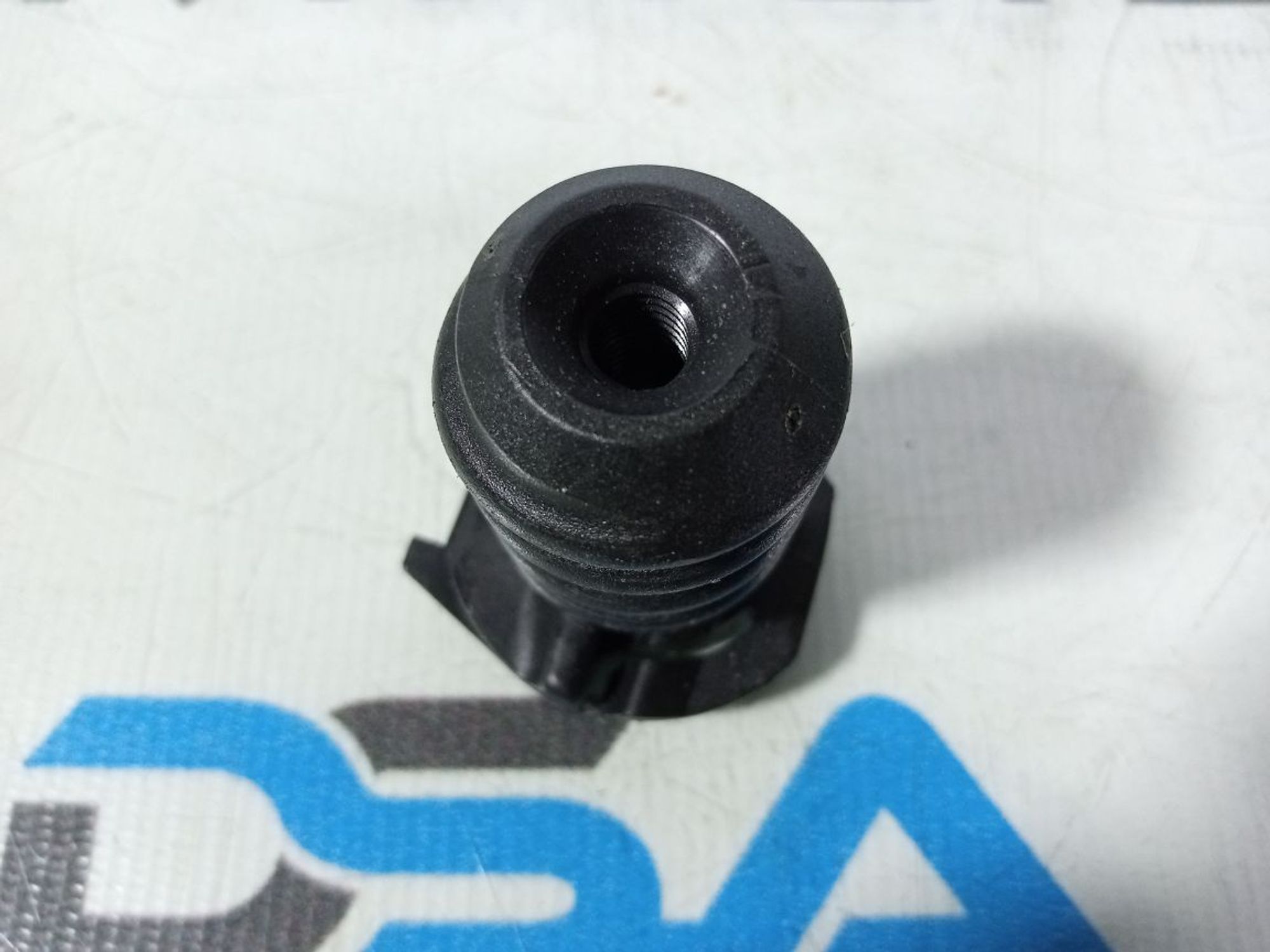https://ycs.partsauto.market/partsauto-images/thmbs/userImages/b7628e092085f1f91467af1afb6e7630/part/5ea3df37-0b59-4d4a-97db-90218554ab19_1742647034698.jpg