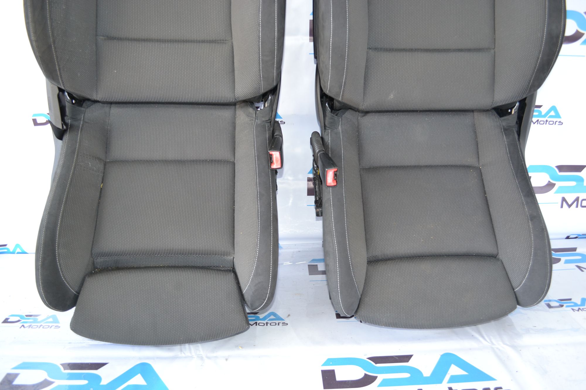 https://ycs.partsauto.market/partsauto-images/thmbs/userImages/b7628e092085f1f91467af1afb6e7630/part/5ea50717-a27c-42d1-b1ac-9048794deebe_1777445142423.jpg