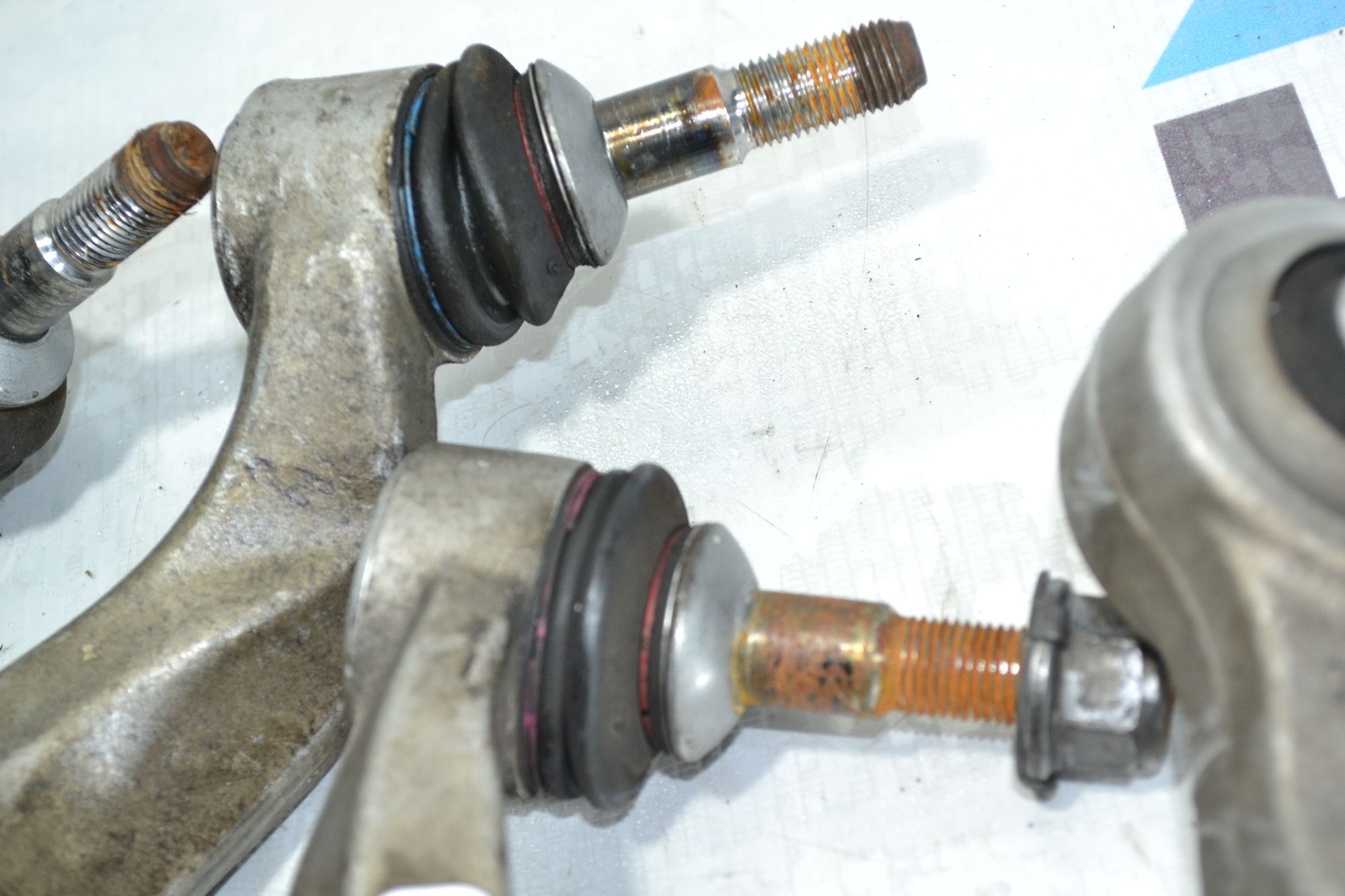 https://ycs.partsauto.market/partsauto-images/thmbs/userImages/b7628e092085f1f91467af1afb6e7630/part/5ea998a0-3bb1-4f1f-991c-6d3ba1916d30_1779286623373.jpg