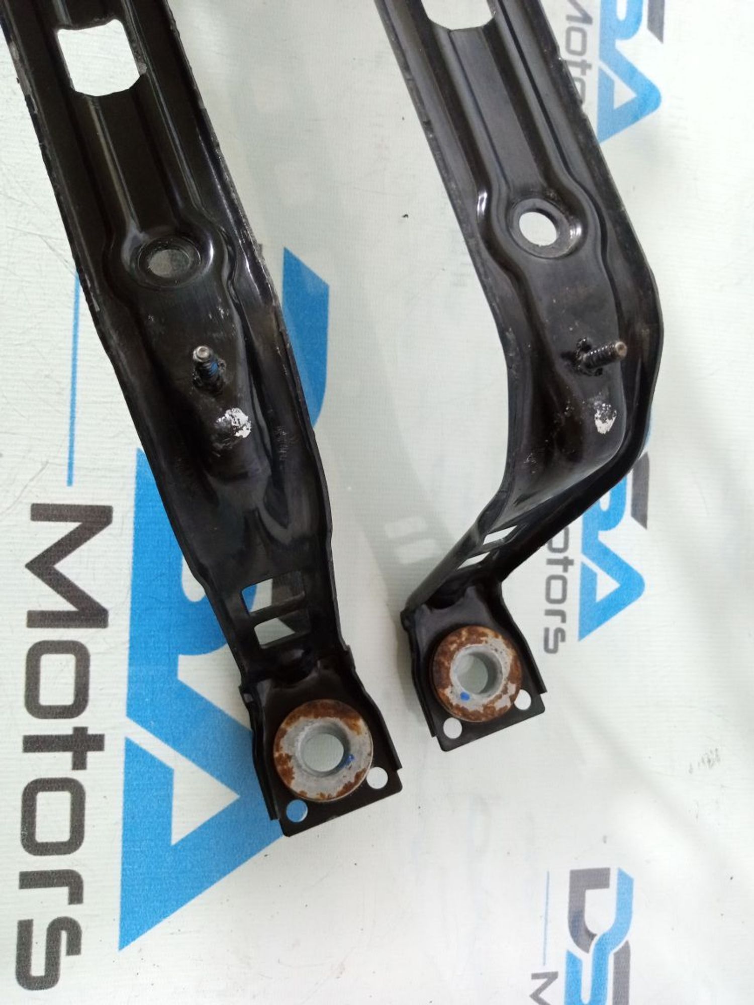 https://ycs.partsauto.market/partsauto-images/thmbs/userImages/b7628e092085f1f91467af1afb6e7630/part/5f12b92e-7d5f-456a-a496-b9991c74417d_1747213068796.jpg