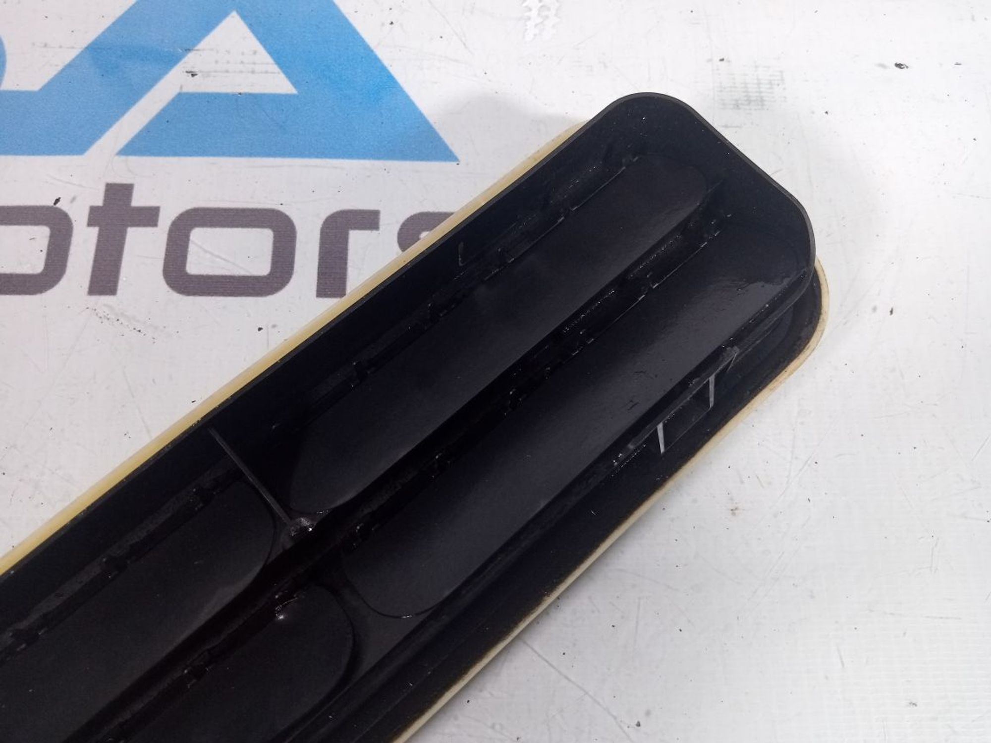 https://ycs.partsauto.market/partsauto-images/thmbs/userImages/b7628e092085f1f91467af1afb6e7630/part/5f44cb89-08a4-4c63-81f9-c3135a0fdd31_1720517696663.jpg