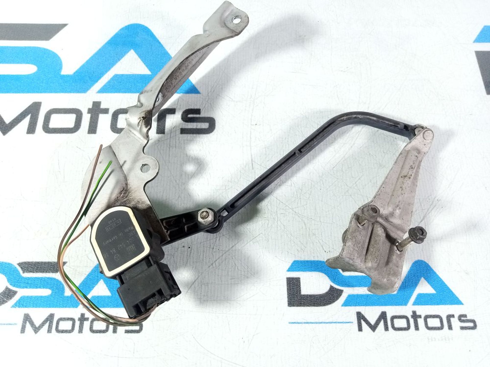 https://ycs.partsauto.market/partsauto-images/thmbs/userImages/b7628e092085f1f91467af1afb6e7630/part/5f74ecc2-43b0-48b0-a7ac-df6136552fc8_1747023521873.jpg